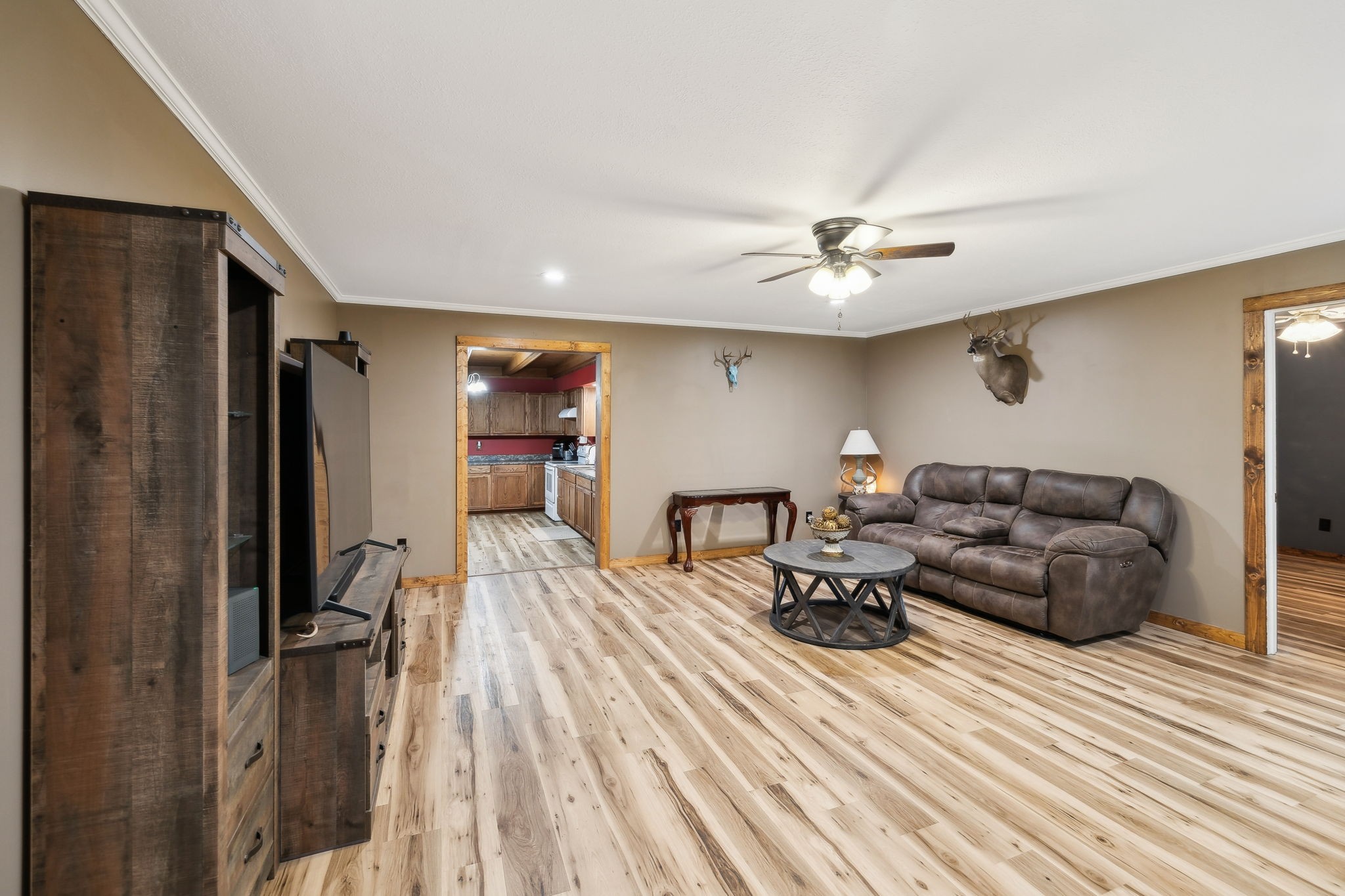 163 1st St Property Photo 29
