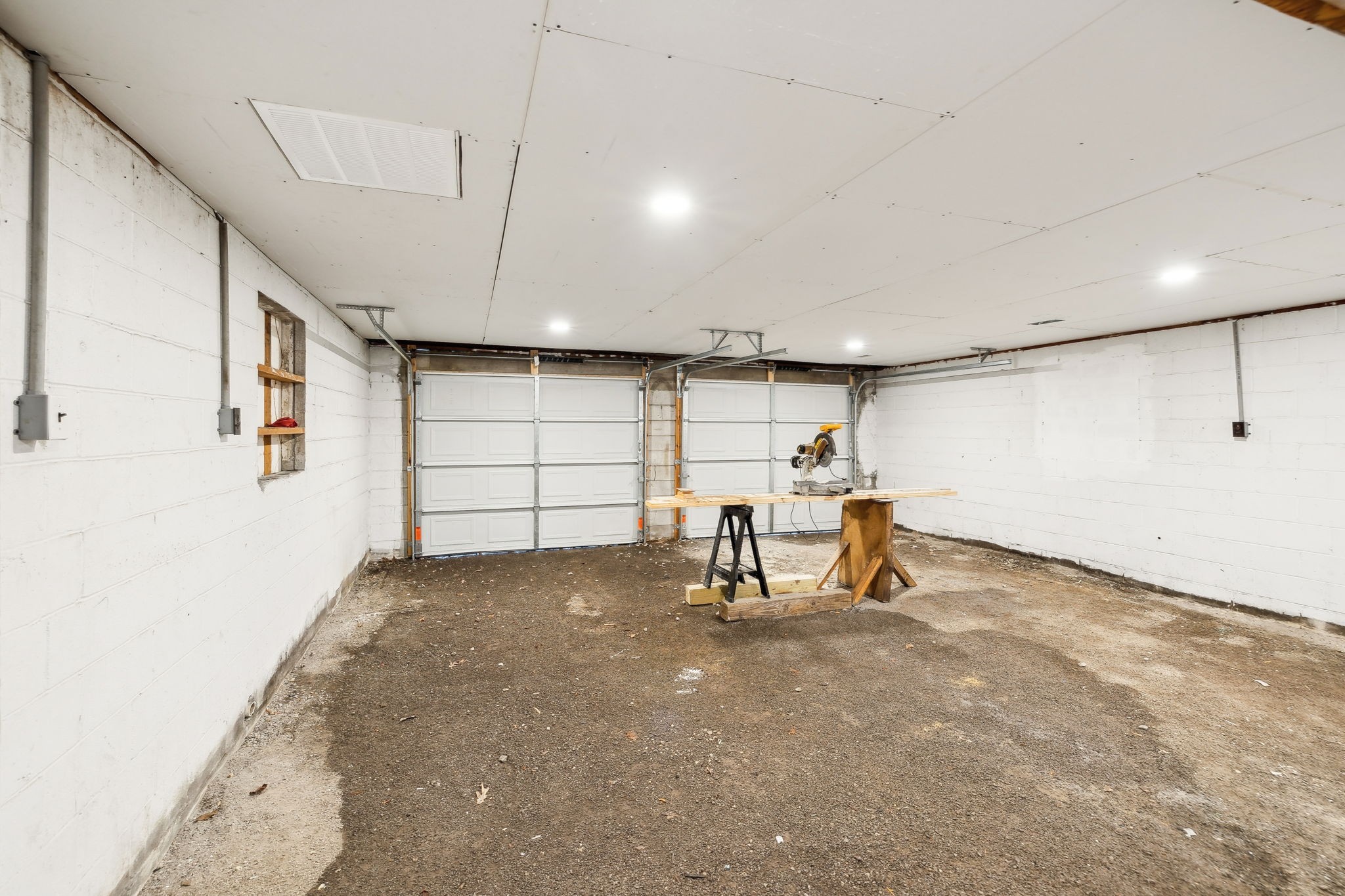 163 1st St Property Photo 53