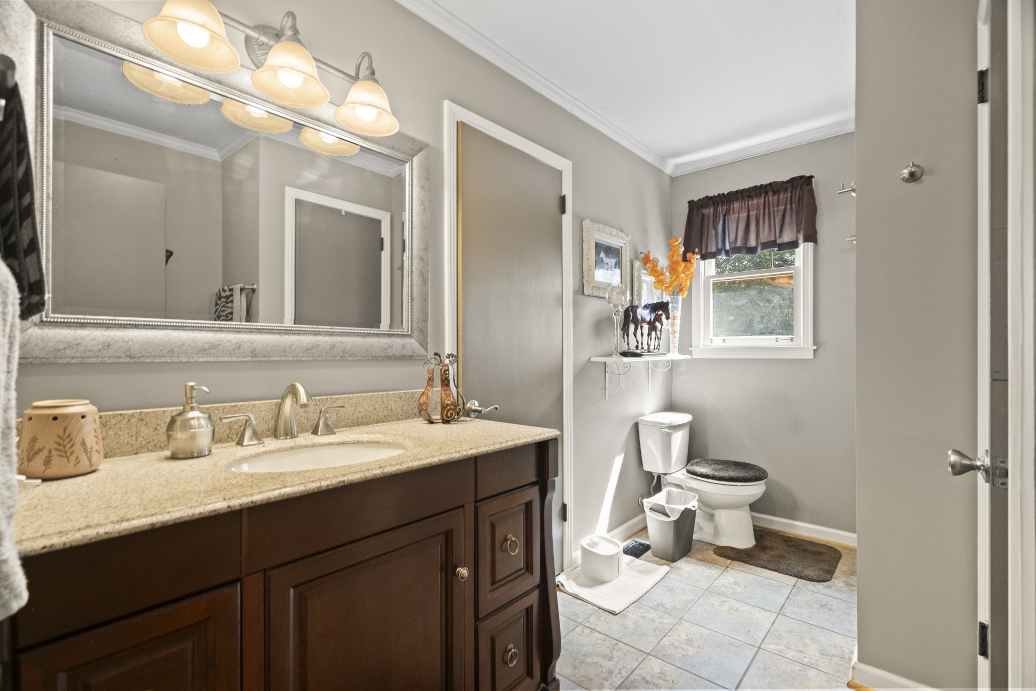 3828 Martins Chapel Rd Property Photo 23