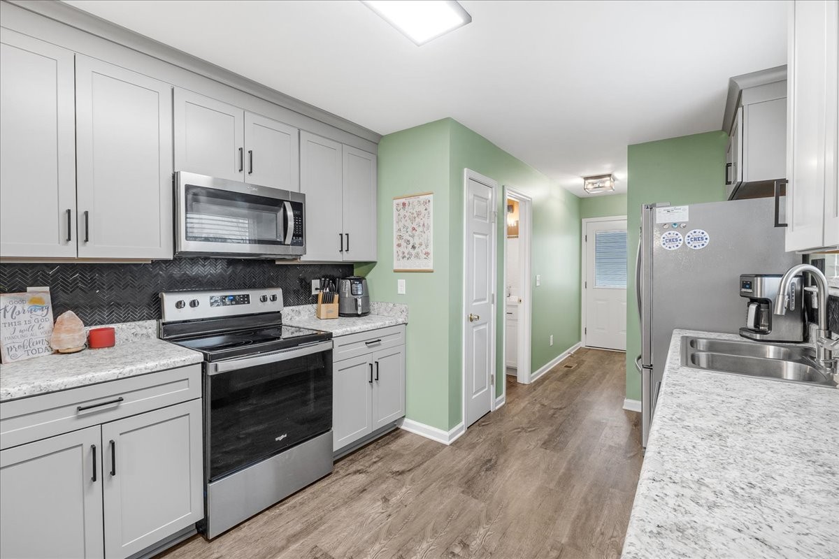 2300 Forrest Fields Dr Property Photo 15