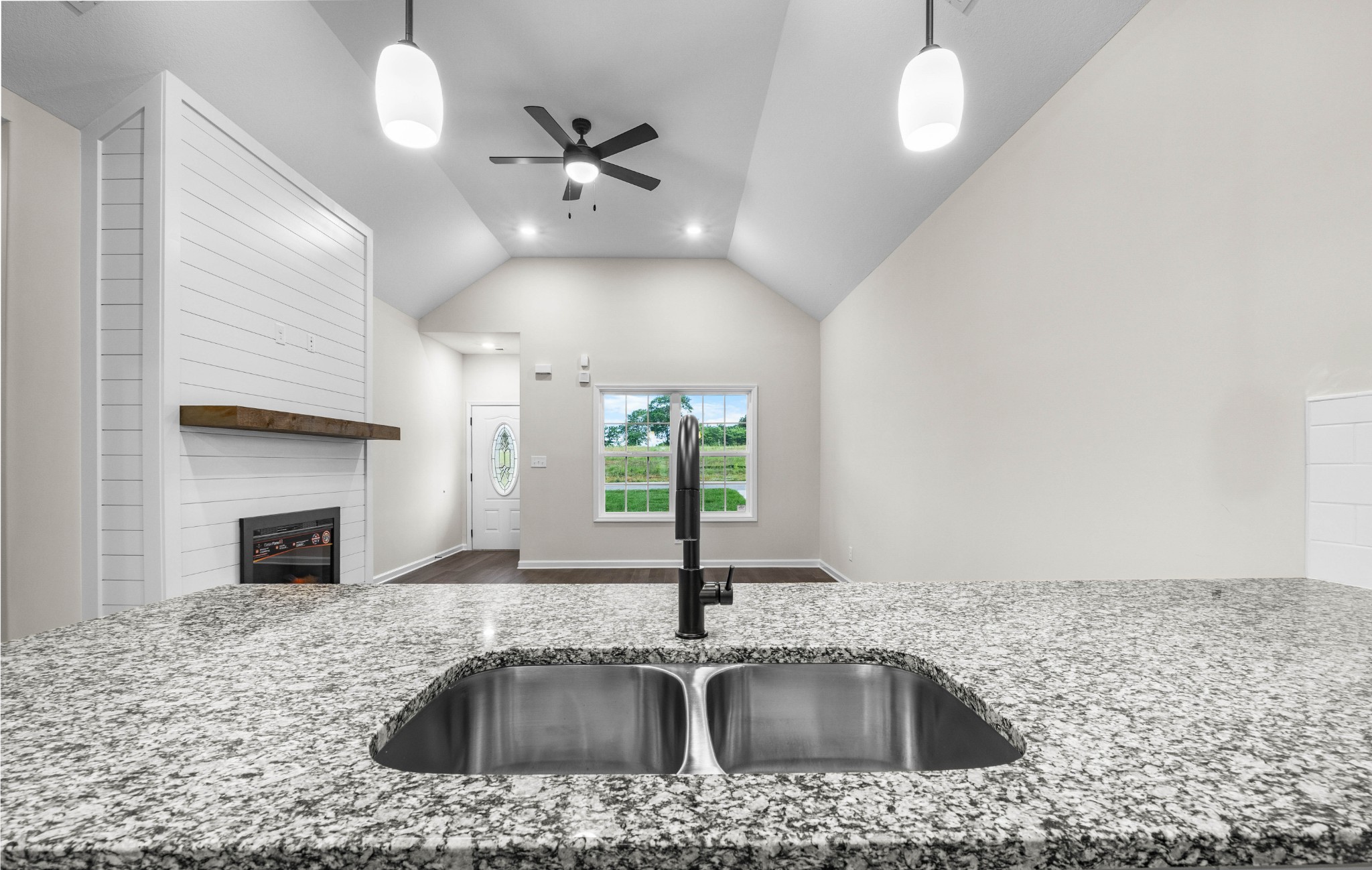 631 Wespanee Way Property Photo 15