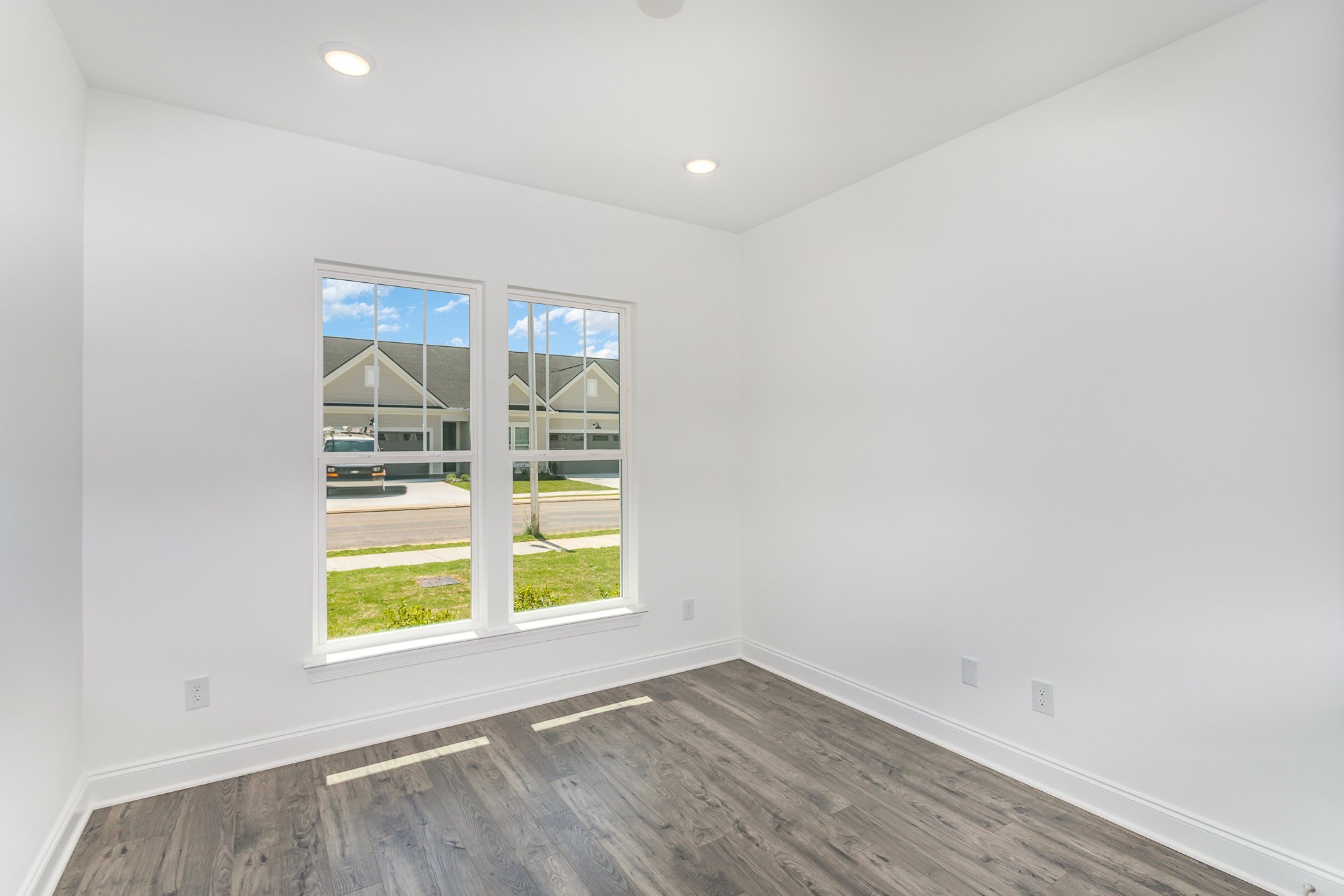 2515 Ashebrooke Court Property Photo 7
