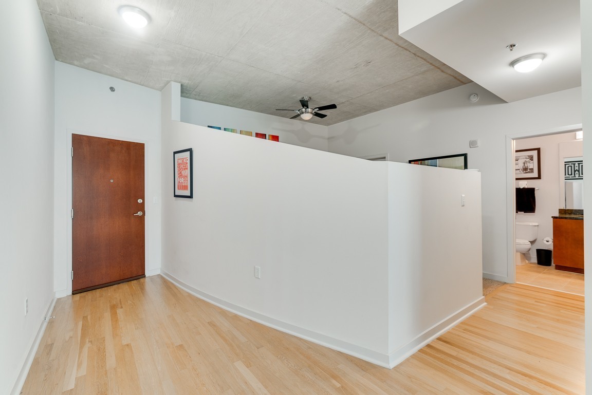 301 Demonbreun St Property Photo 3