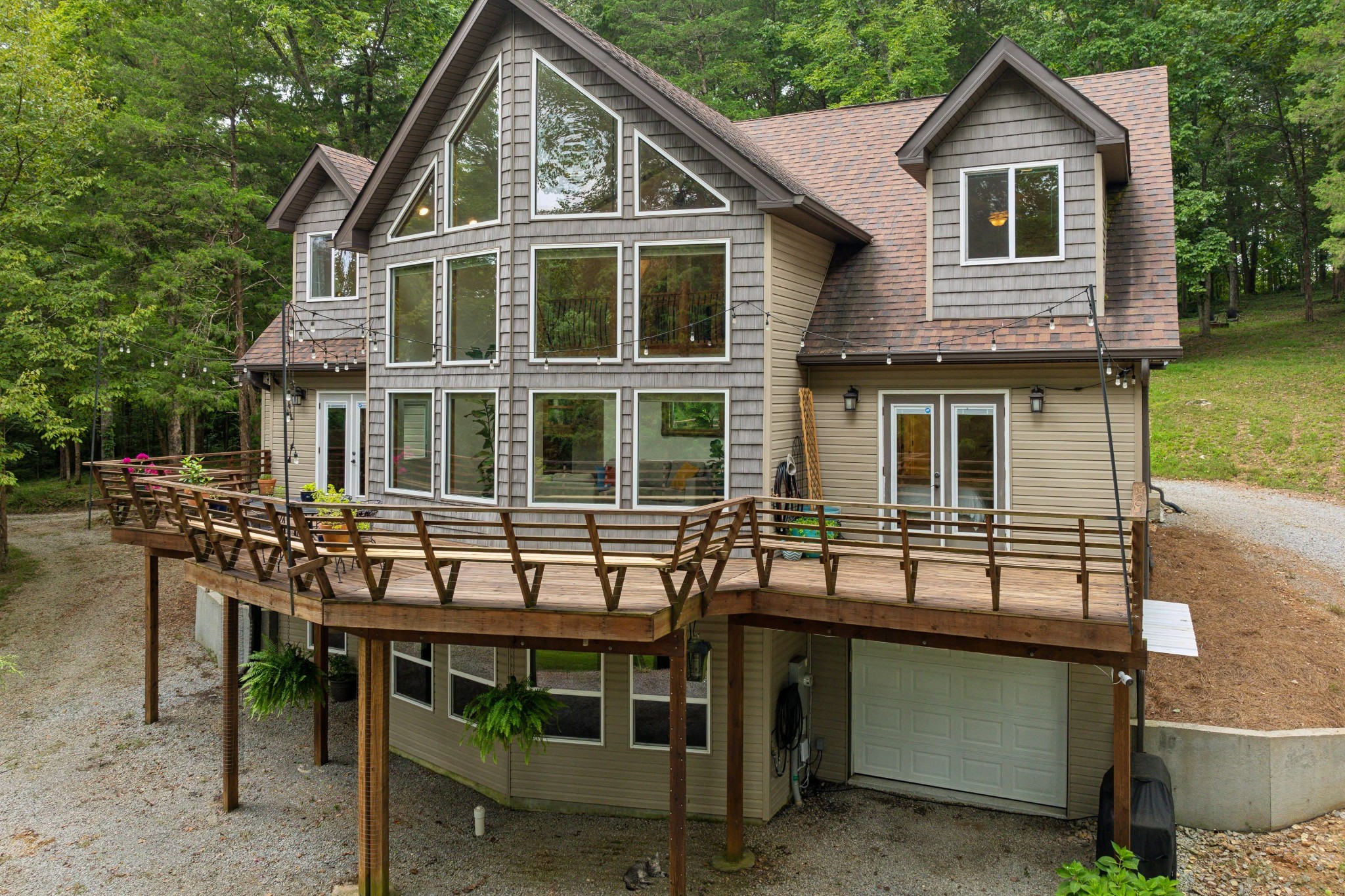 4045 Lake Rd Property Photo 1