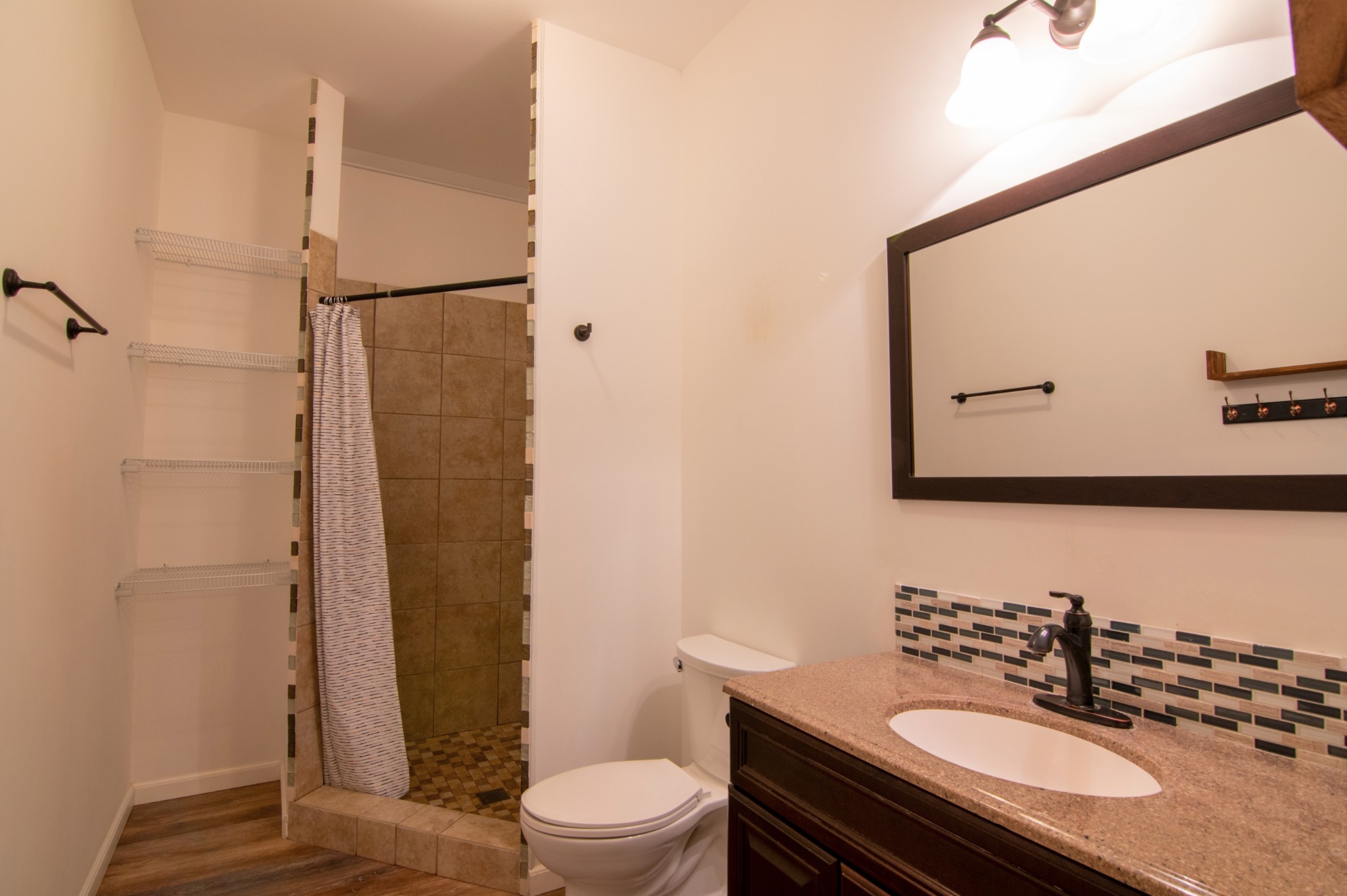 4045 Lake Rd Property Photo 51