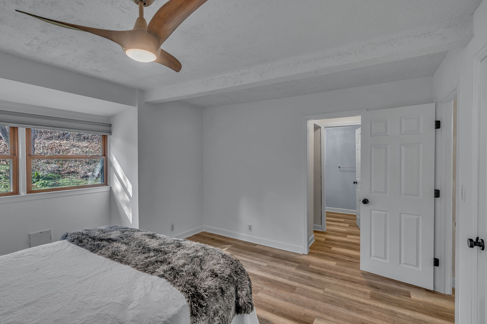 645 Lakeview Cir Property Photo 14
