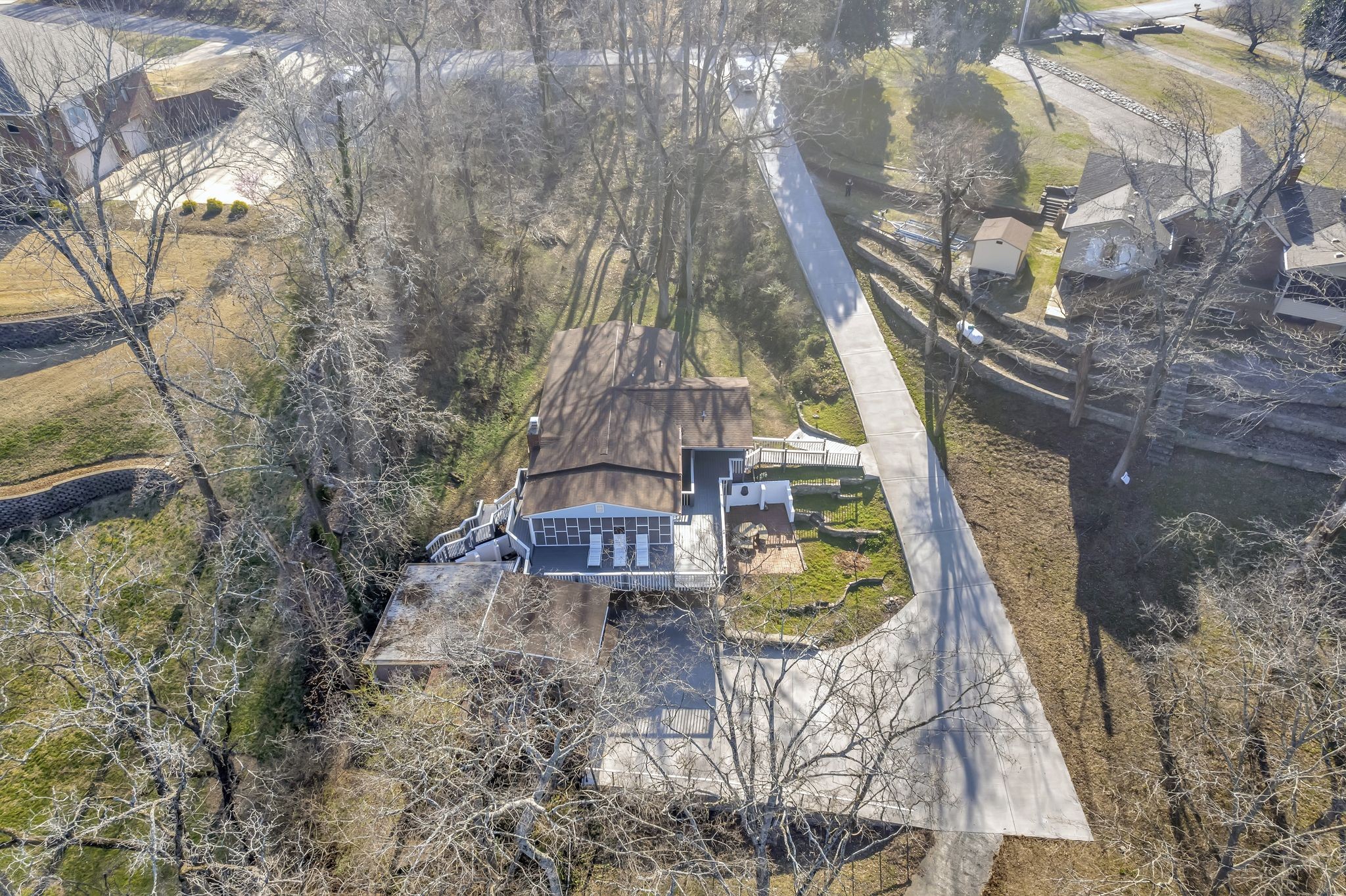 645 Lakeview Cir Property Photo 19