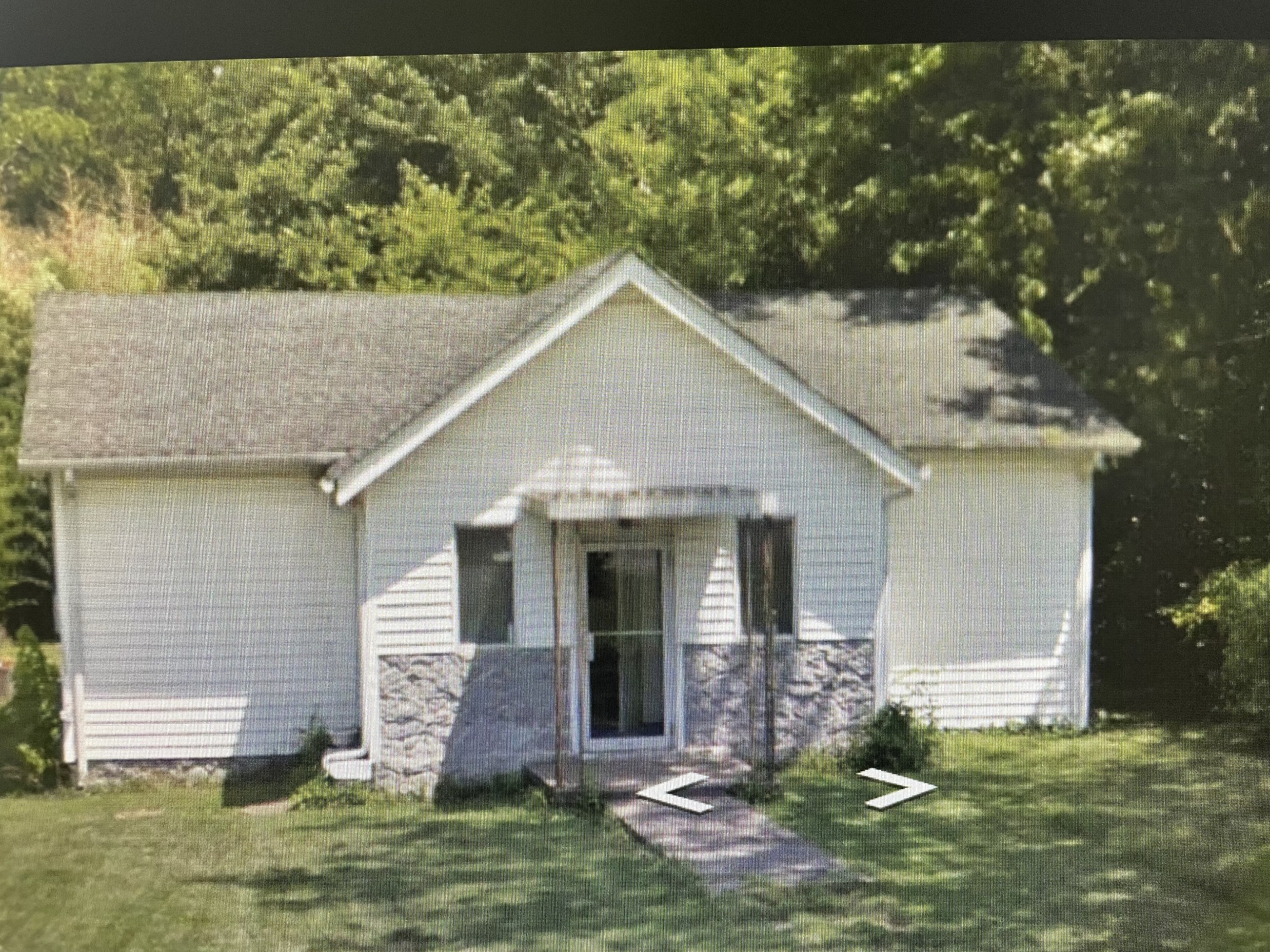 521 S Maple St Property Photo 1