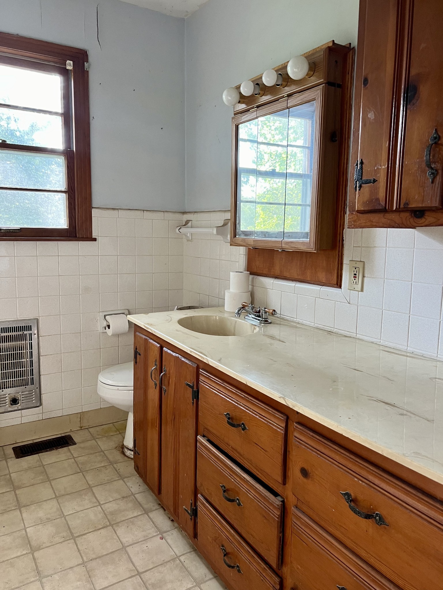 250 Chipman Rd Property Photo 24