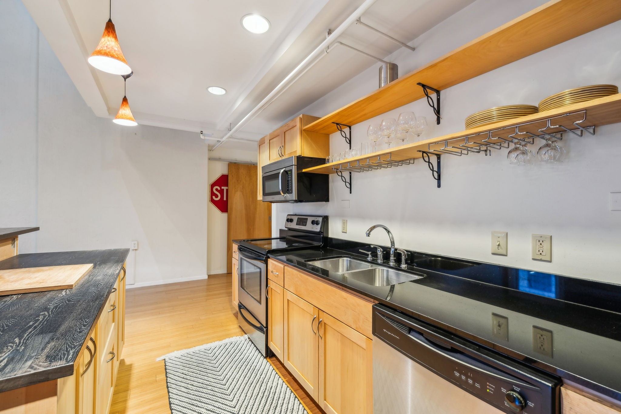 305 Church St Property Photo 18