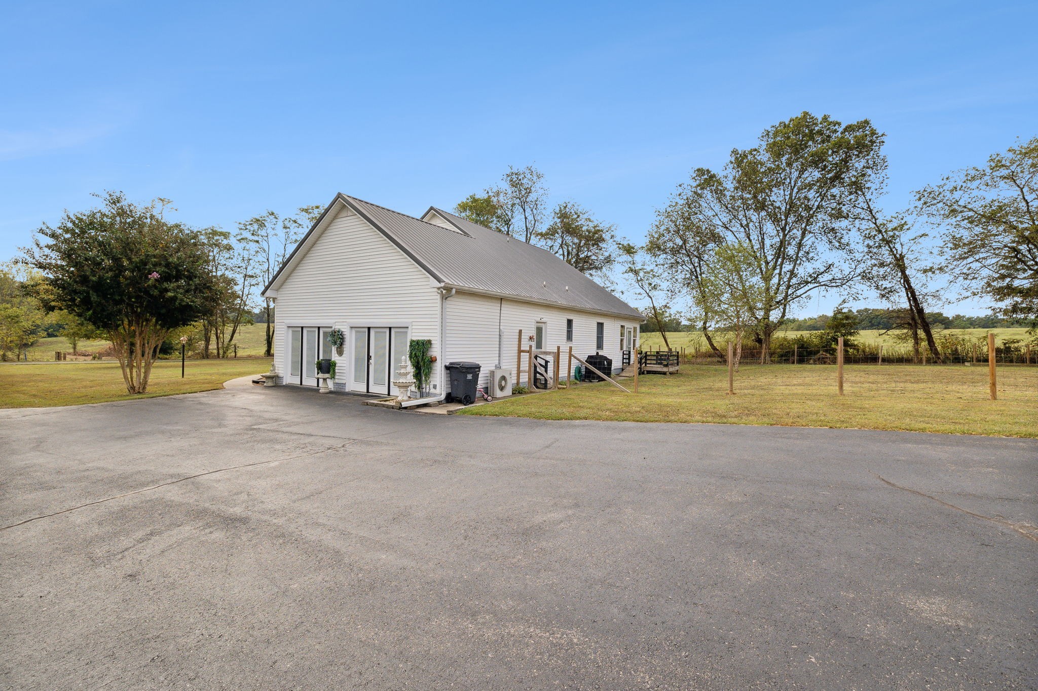 140 Harper Rd Property Photo 41