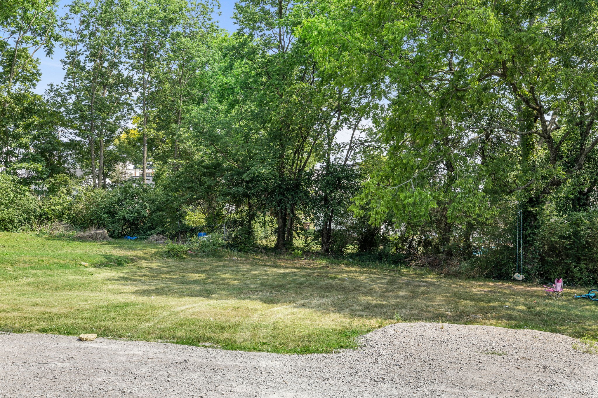 522 E Trinity Ln Property Photo 49