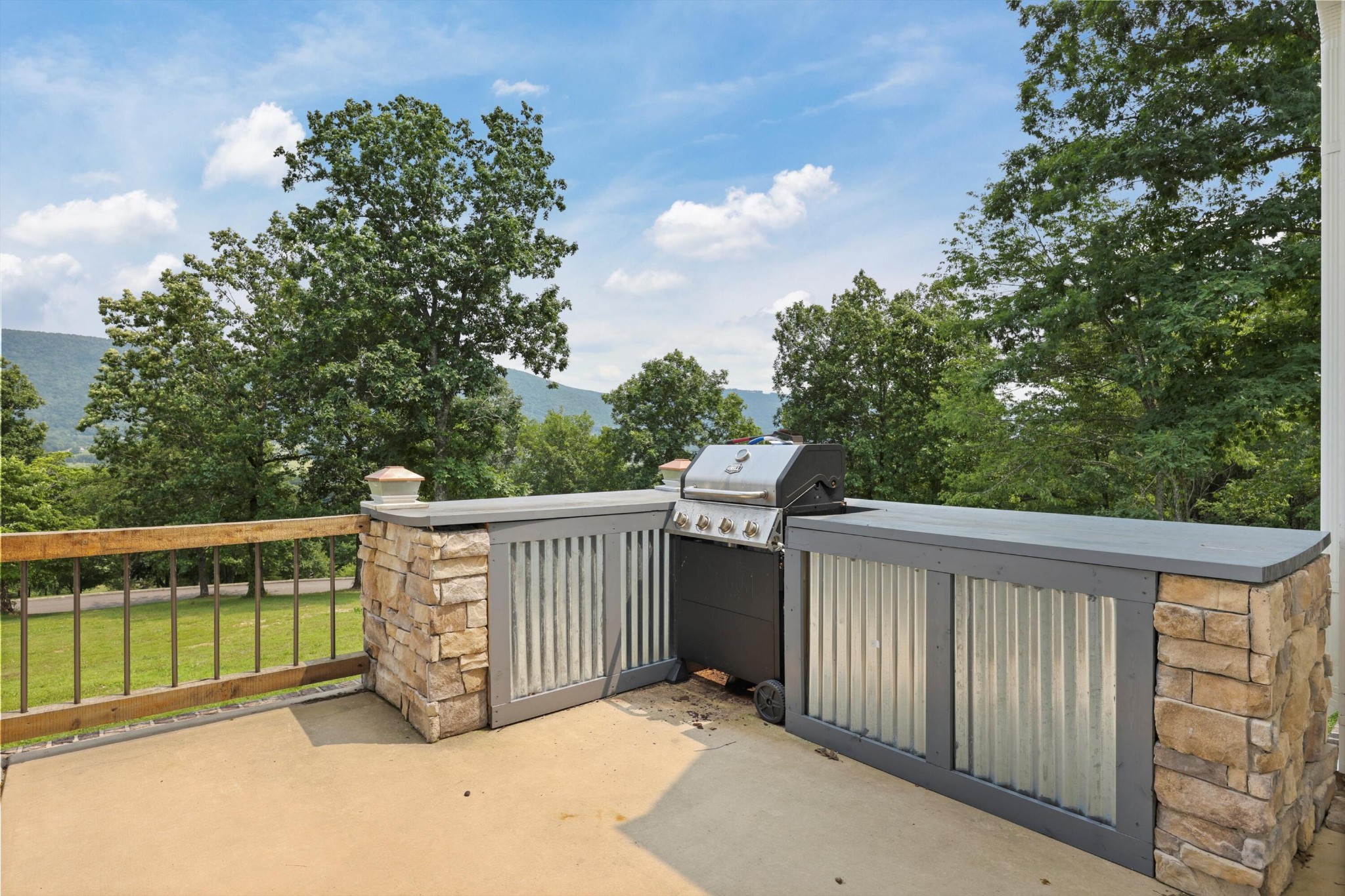 300 Skyhigh Drive Property Photo 52
