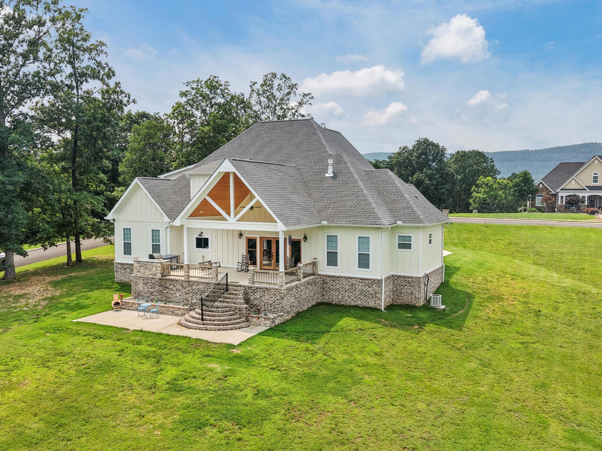 300 Skyhigh Drive Property Photo 60