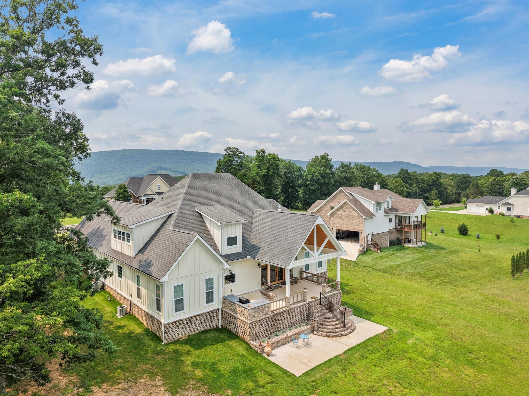 300 Skyhigh Drive Property Photo 62