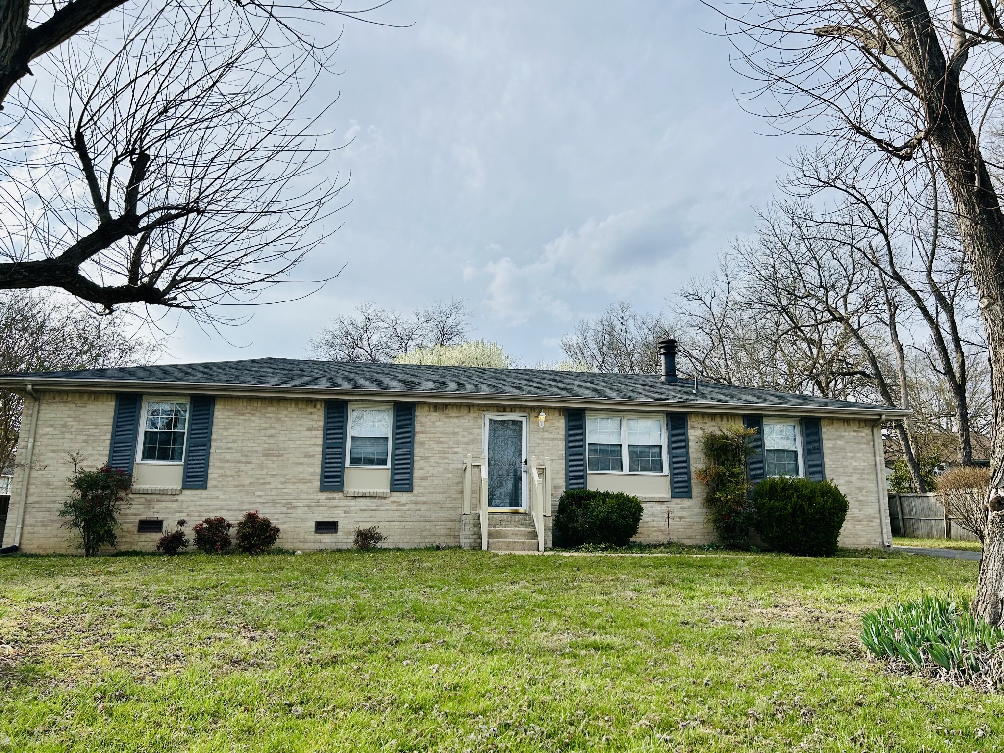 3006 Westwood Dr Property Photo 1