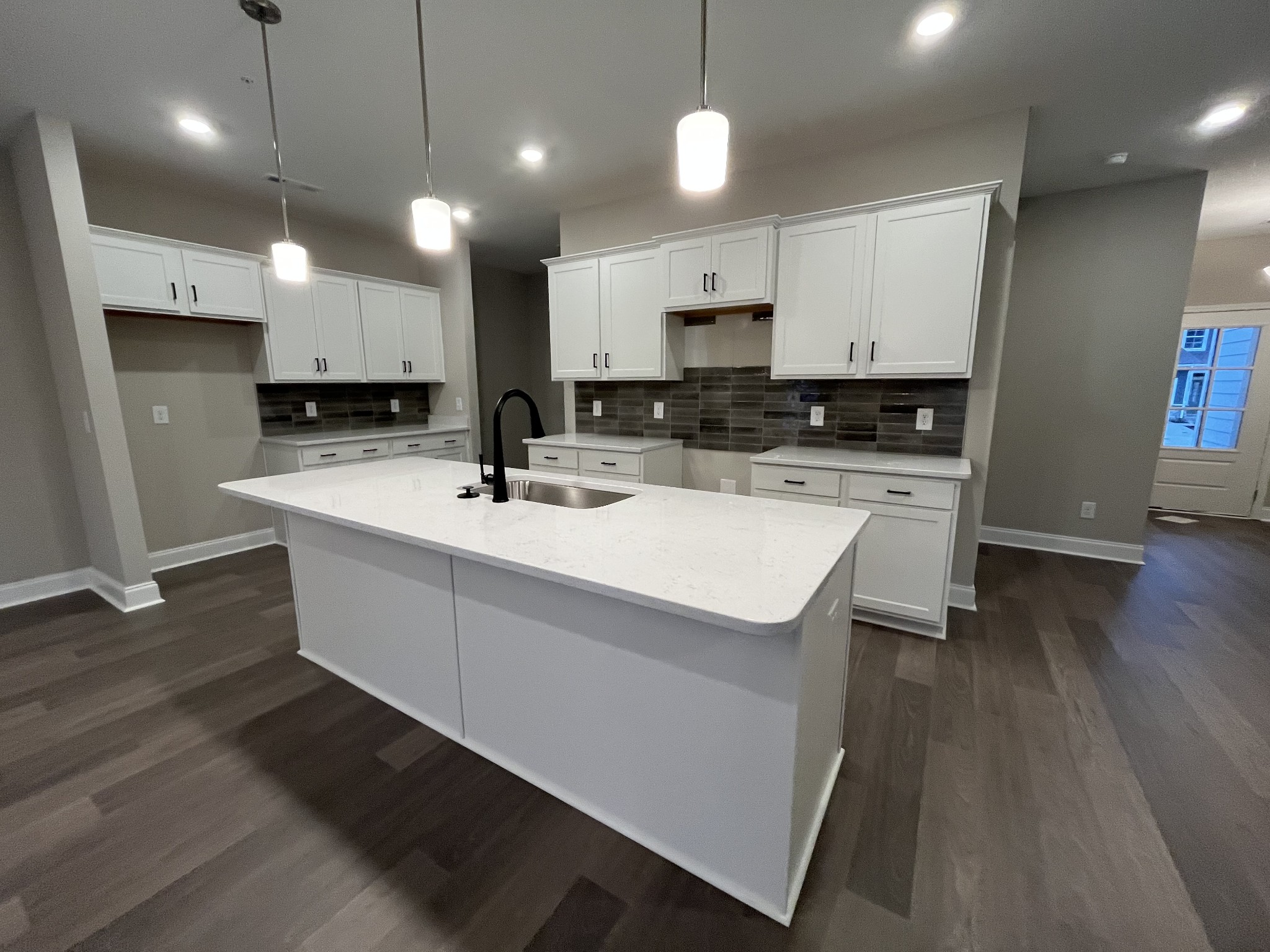 1098 June Wilde Ridge Property Photo 1