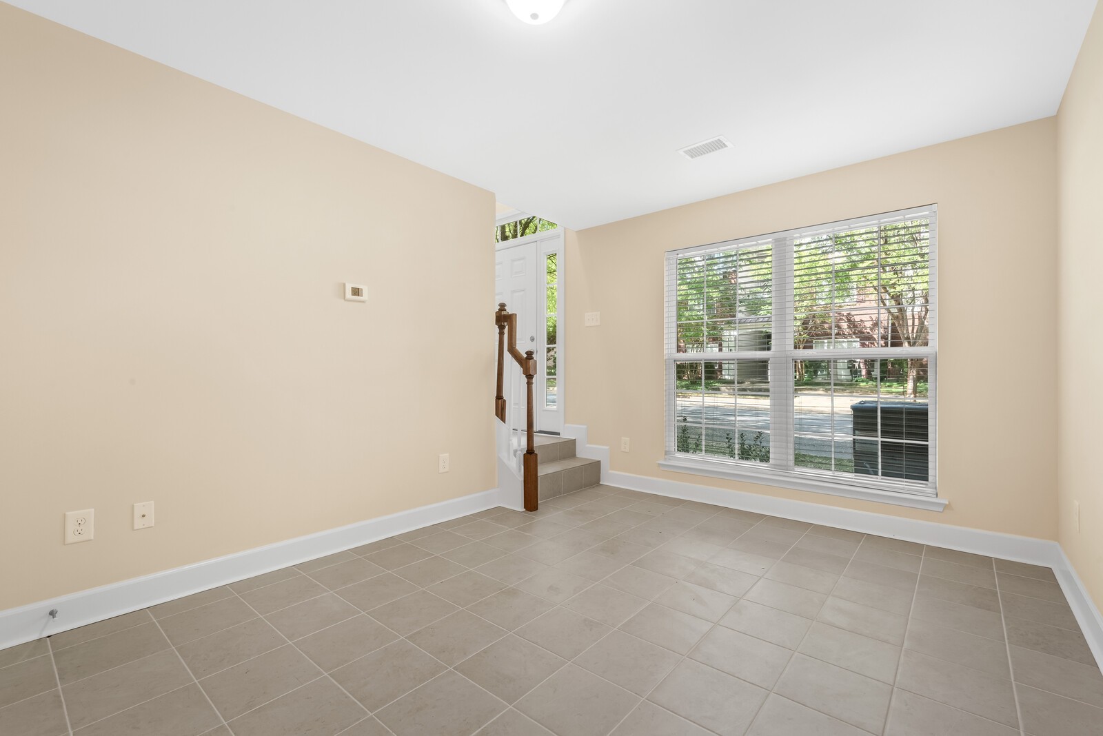 8224 Lenox Creekside Dr Property Photo 9