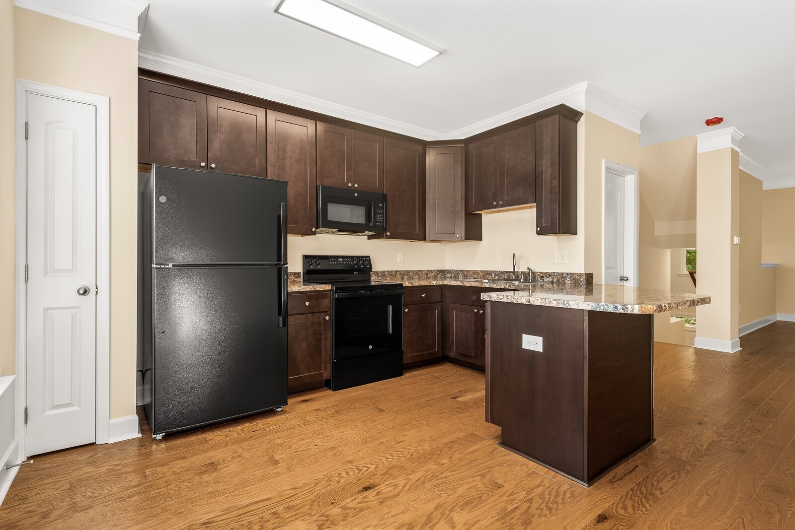 8224 Lenox Creekside Dr Property Photo 10