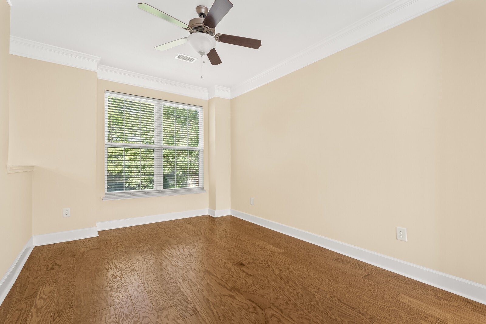 8224 Lenox Creekside Dr Property Photo 21