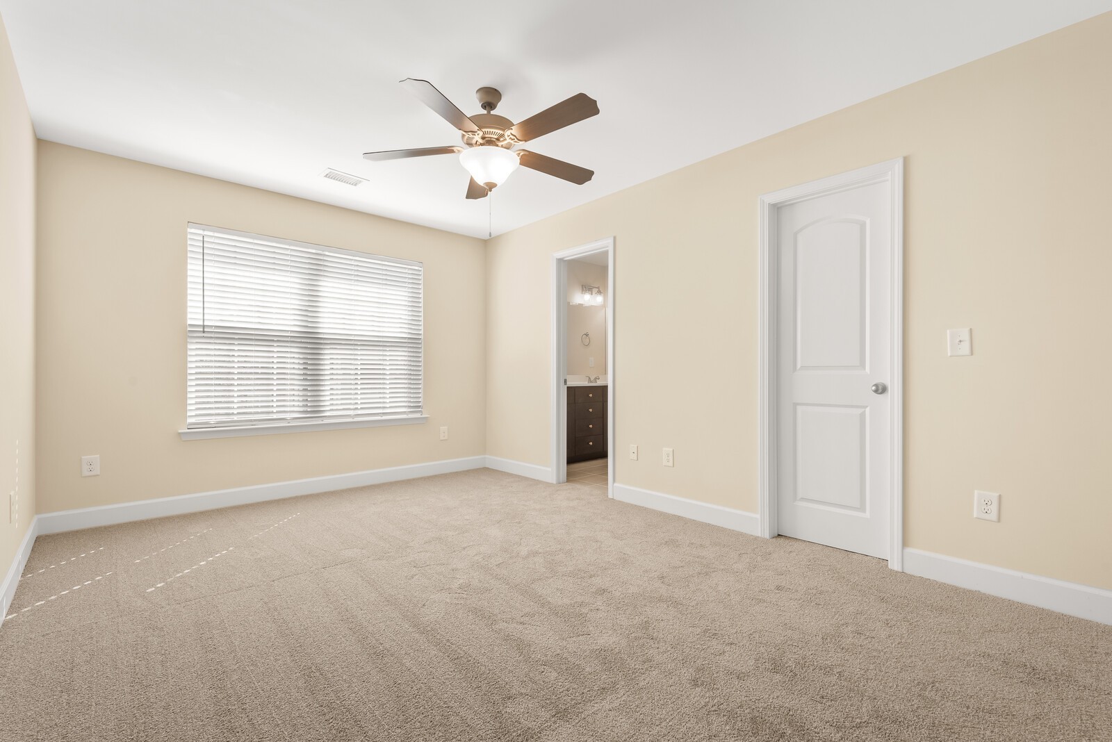 8224 Lenox Creekside Dr Property Photo 28