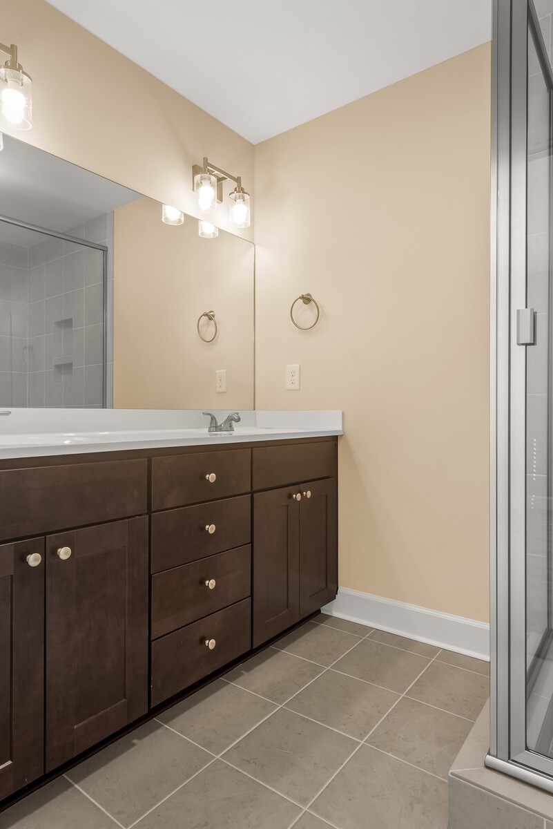 8224 Lenox Creekside Dr Property Photo 31