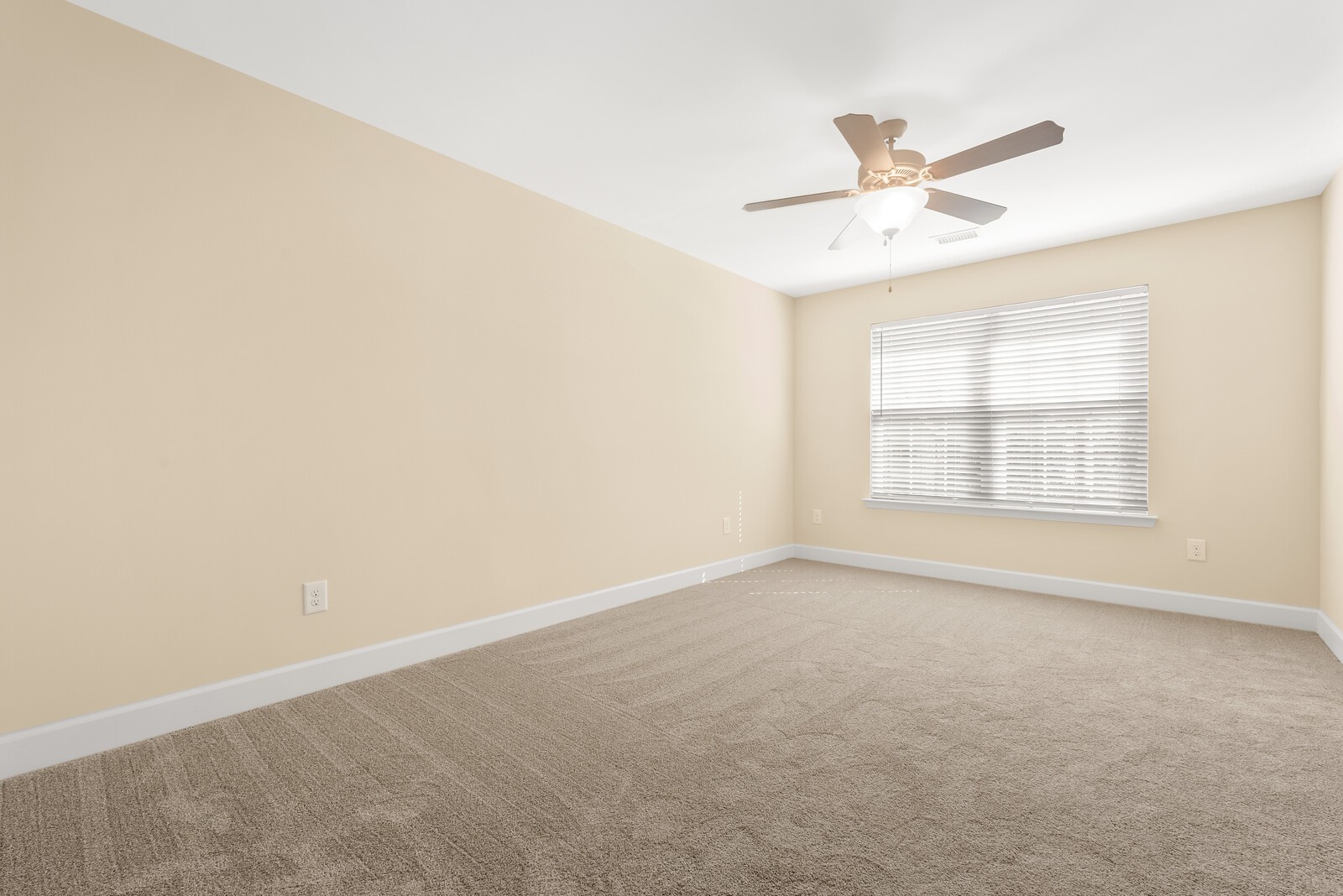8224 Lenox Creekside Dr Property Photo 32