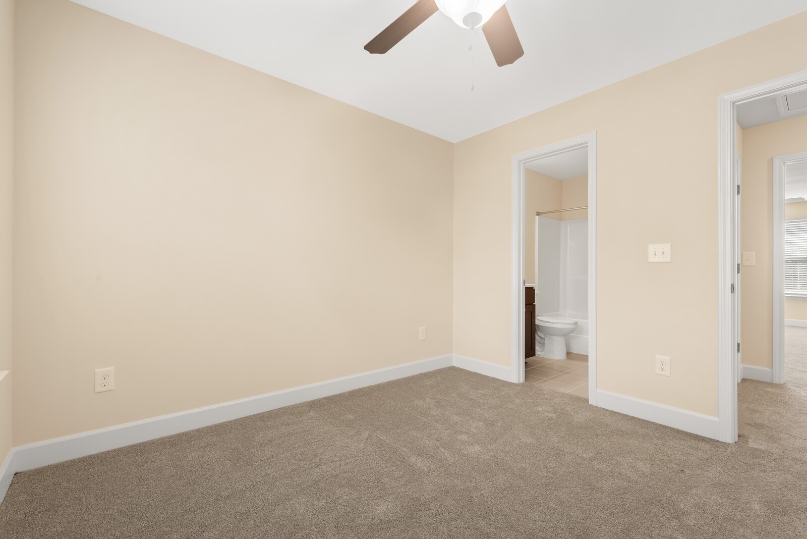 8224 Lenox Creekside Dr Property Photo 33