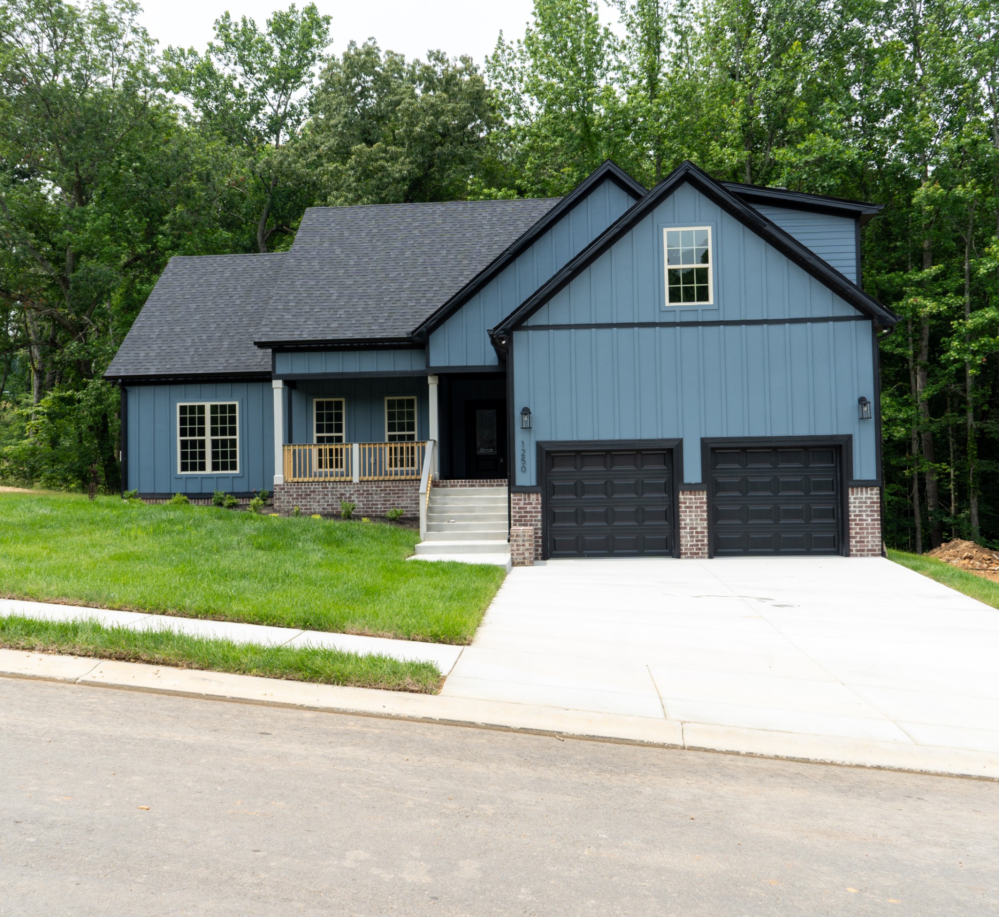 1250 Rooster Ridge Rd Property Photo 2