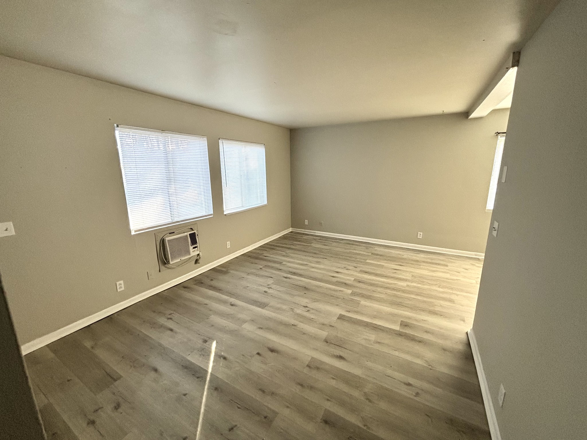 550 Harding Place D113 Property Photo 6