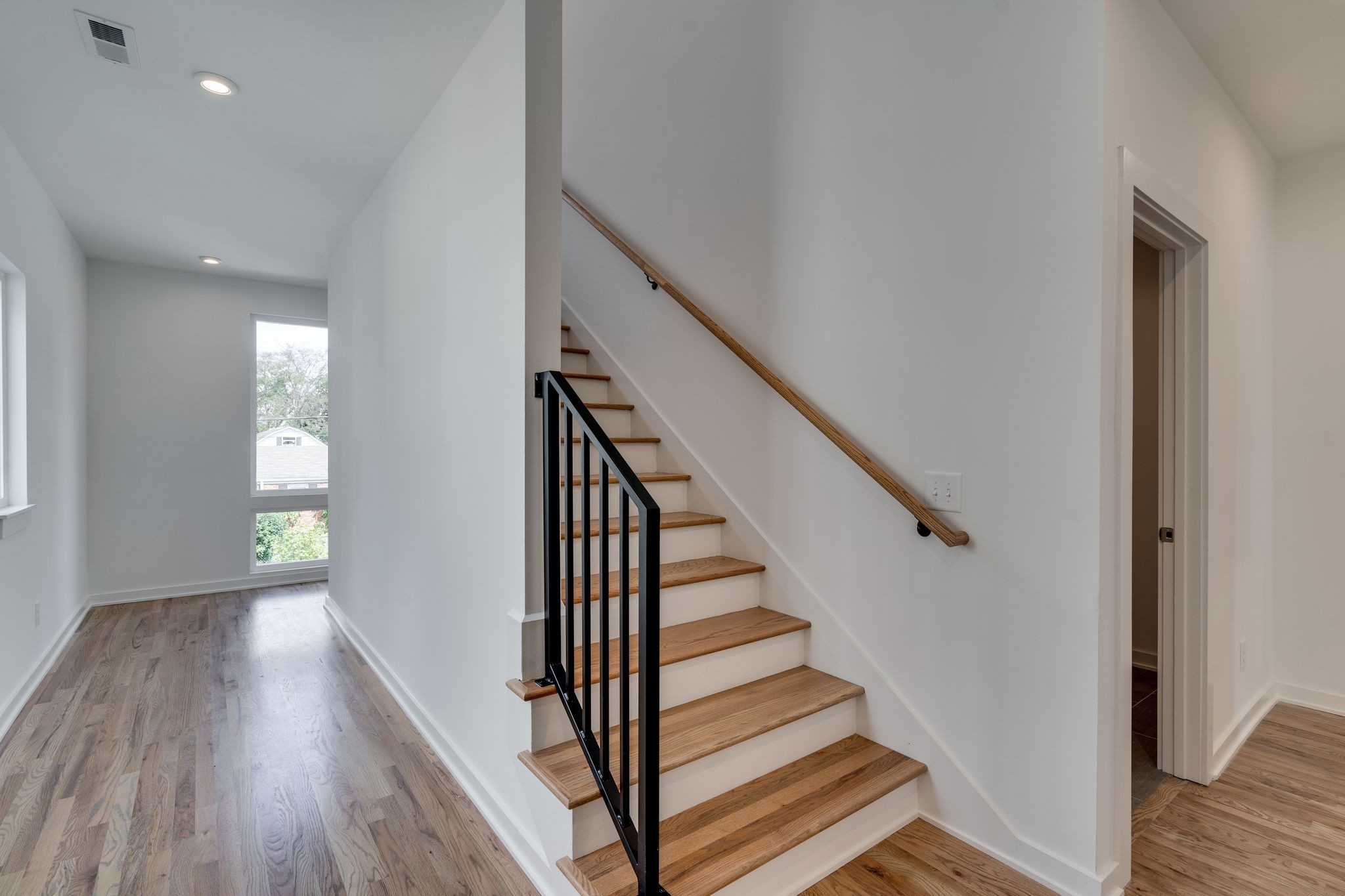 6015 Pennsylvania Ave Property Photo 26