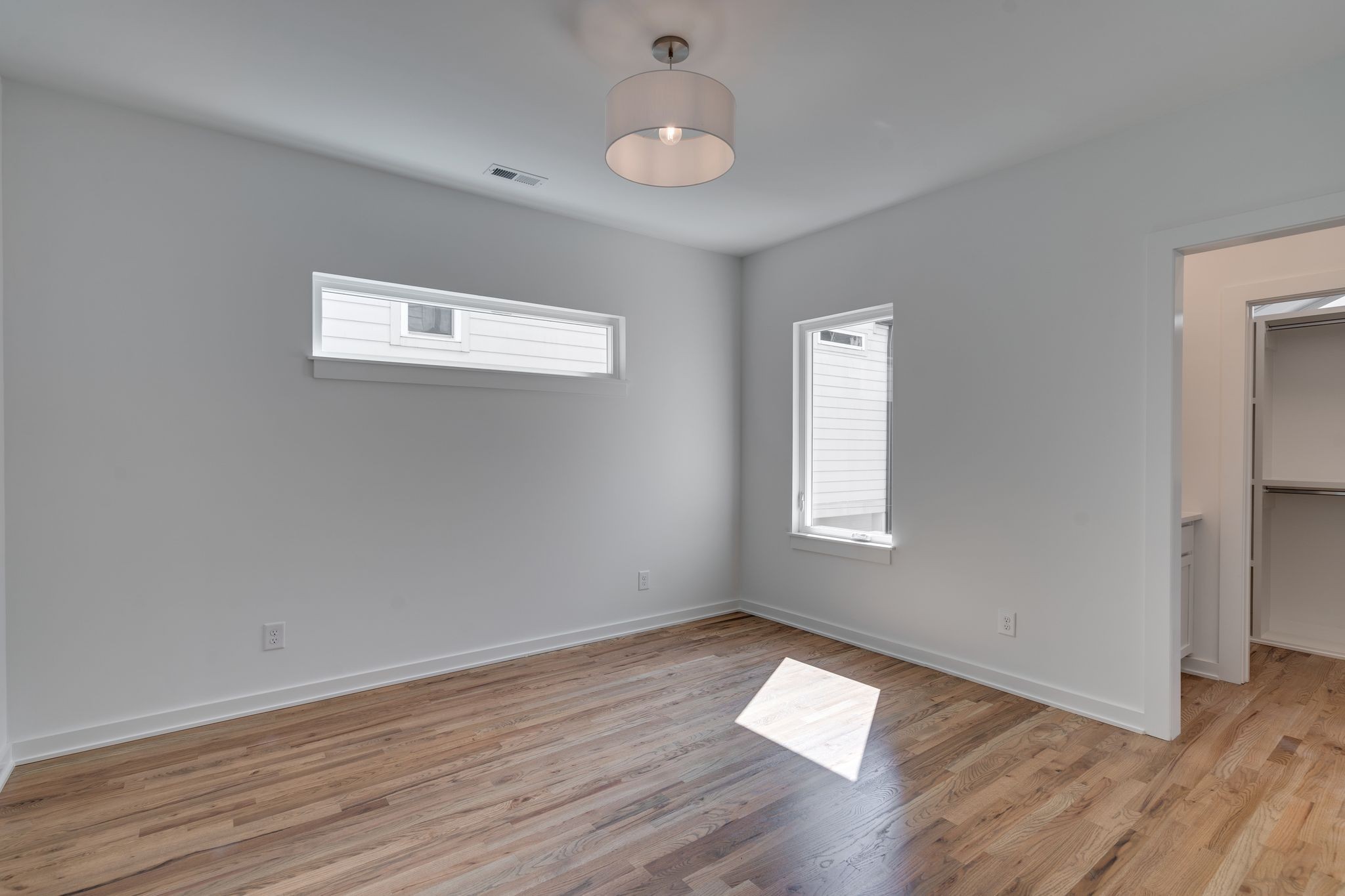 6015 Pennsylvania Ave Property Photo 28