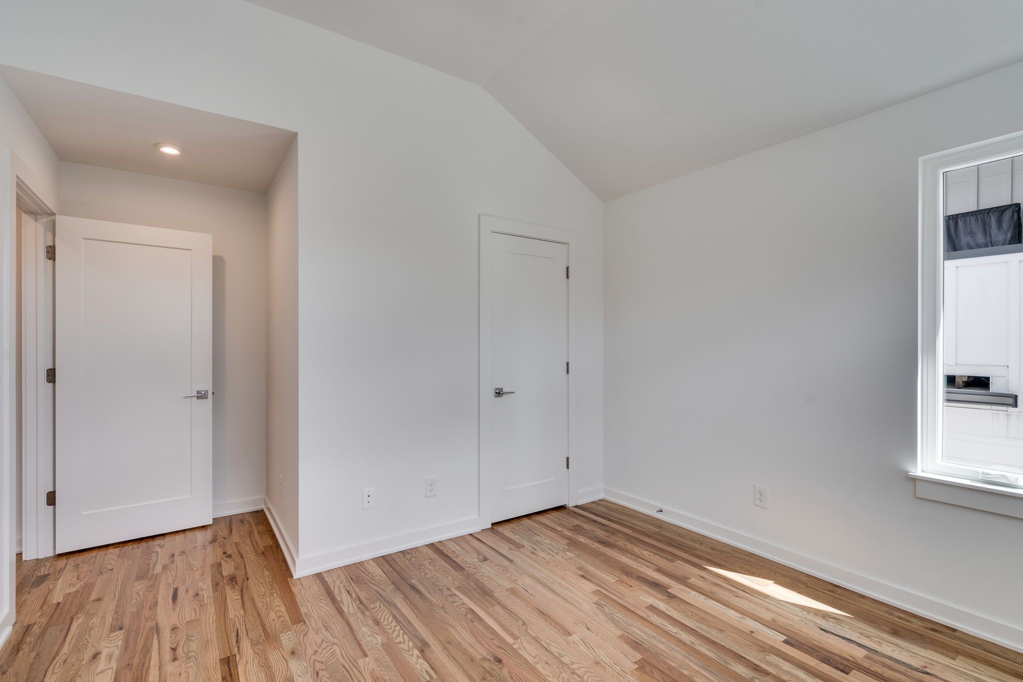 6015 Pennsylvania Ave Property Photo 37