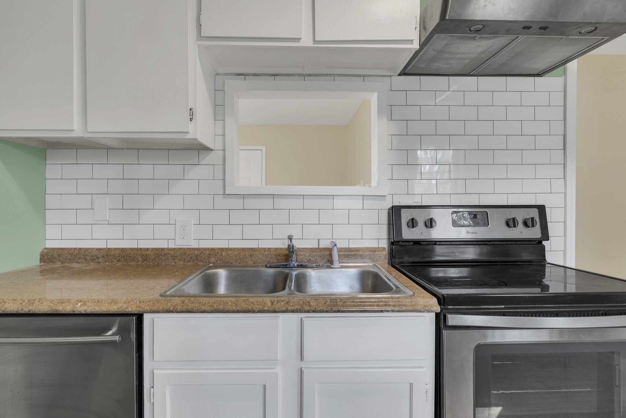 1703 Delta Ave Property Photo 3