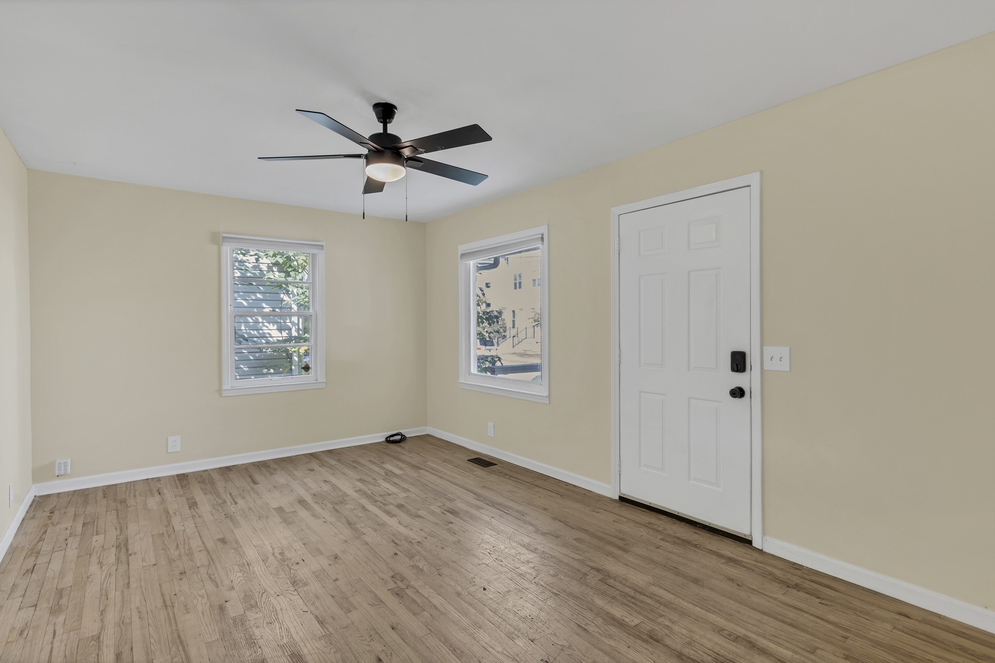 1703 Delta Ave Property Photo 6