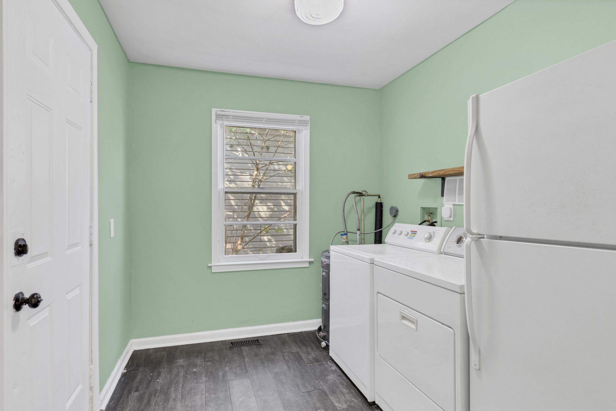 1703 Delta Ave Property Photo 14