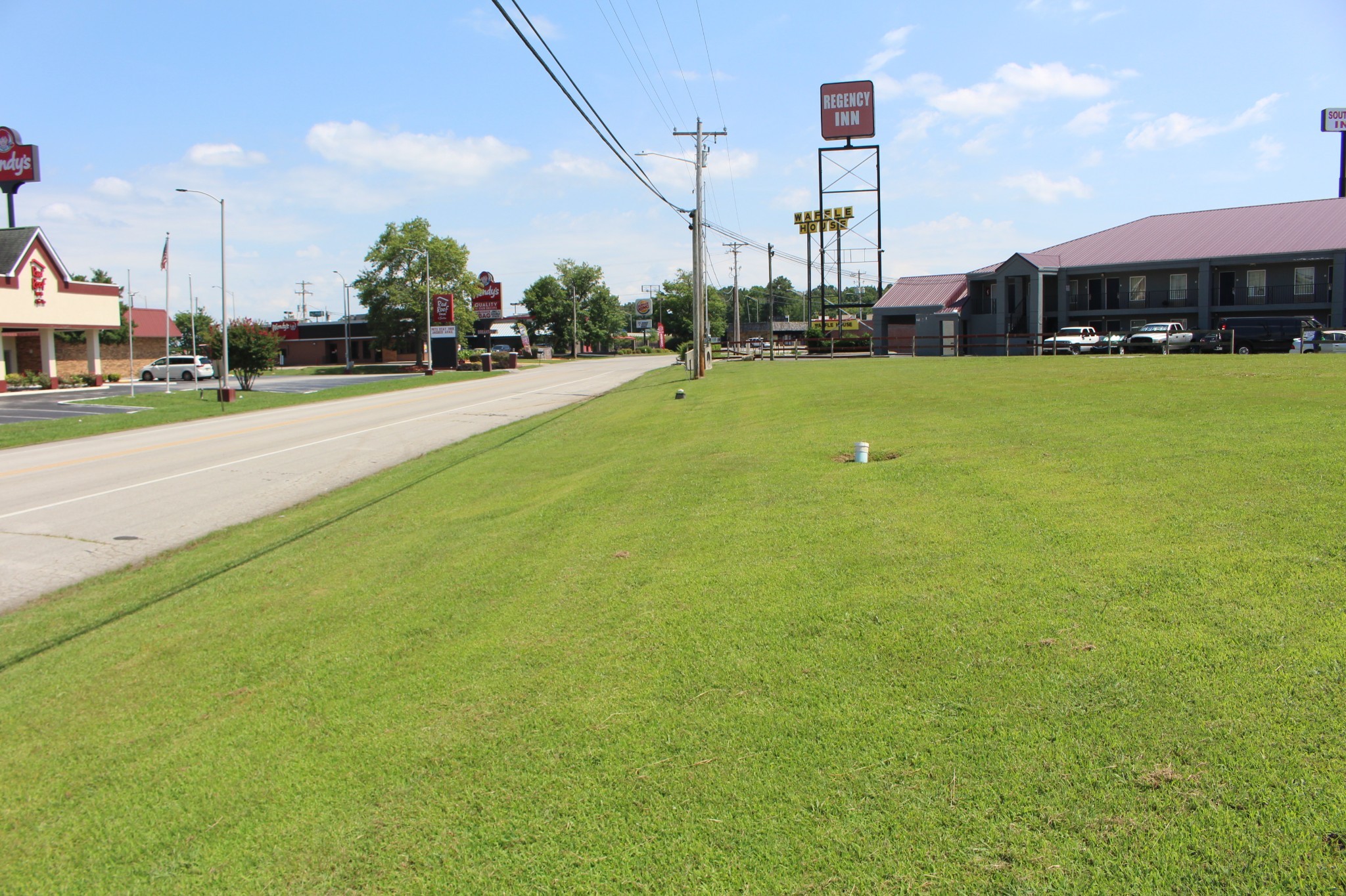 155 Expressway Dr Property Photo 2
