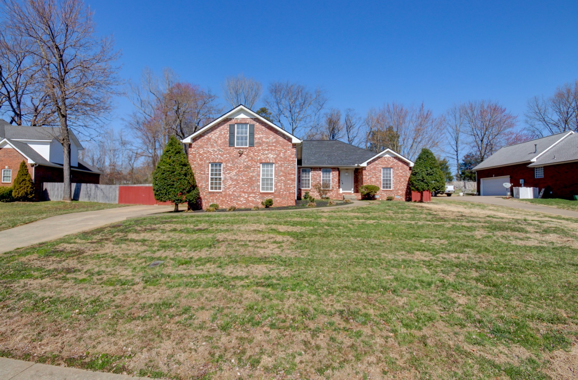 3363 Shetland Way Property Photo 2