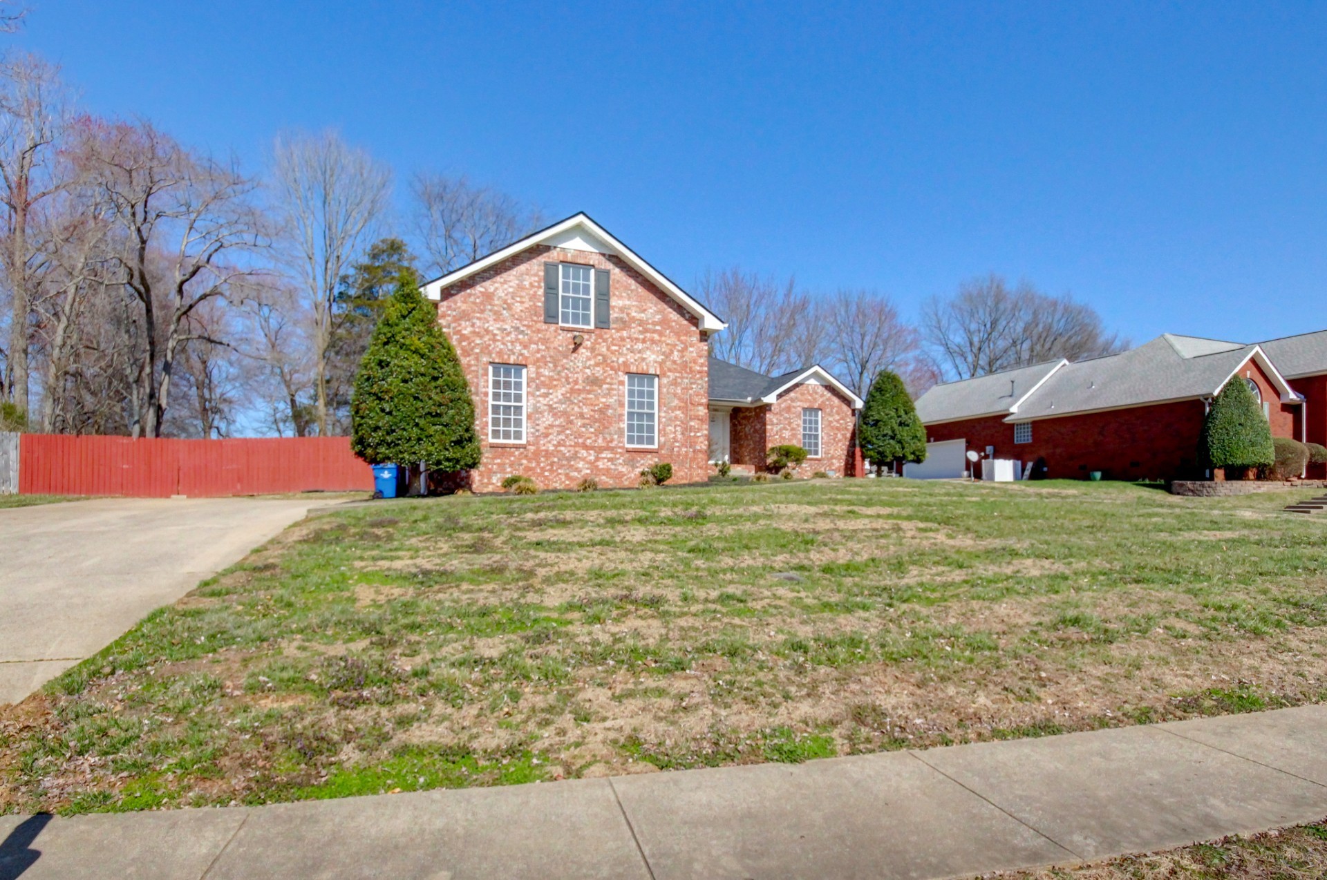 3363 Shetland Way Property Photo 4