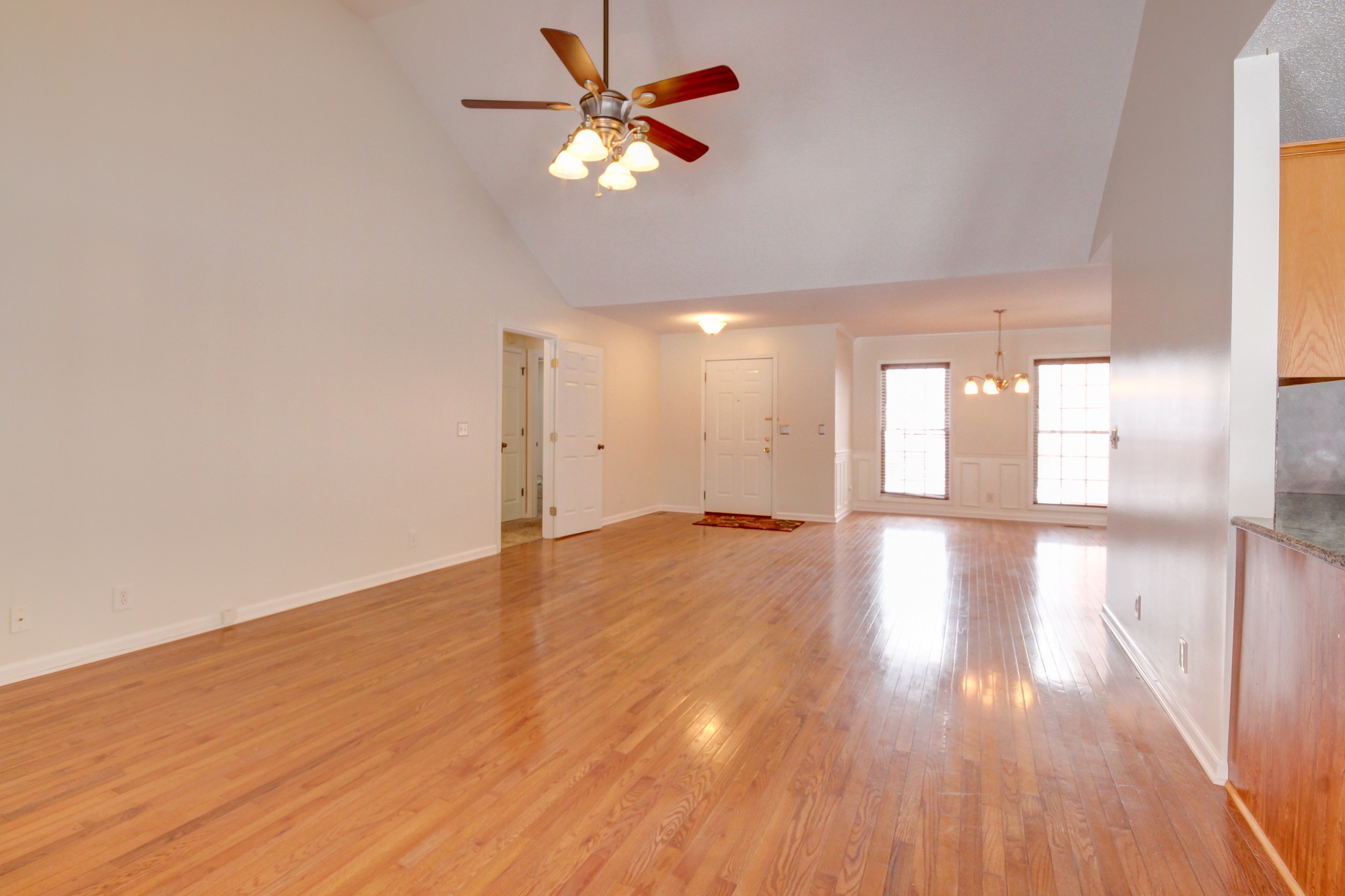 3363 Shetland Way Property Photo 11
