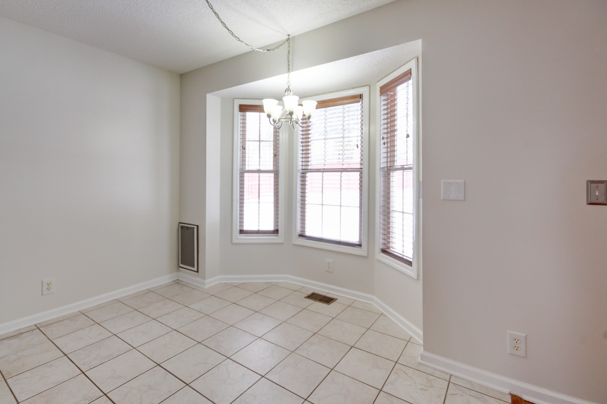3363 Shetland Way Property Photo 21