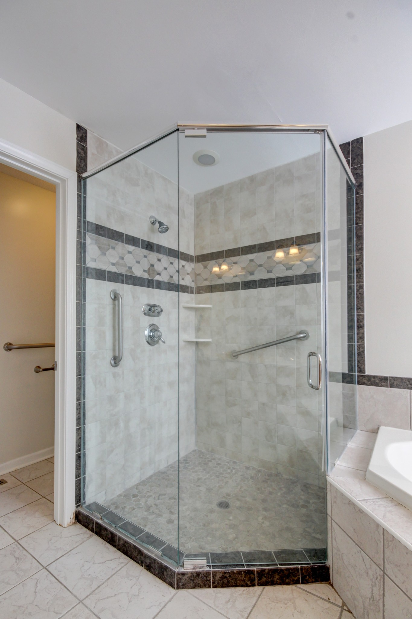 3363 Shetland Way Property Photo 32