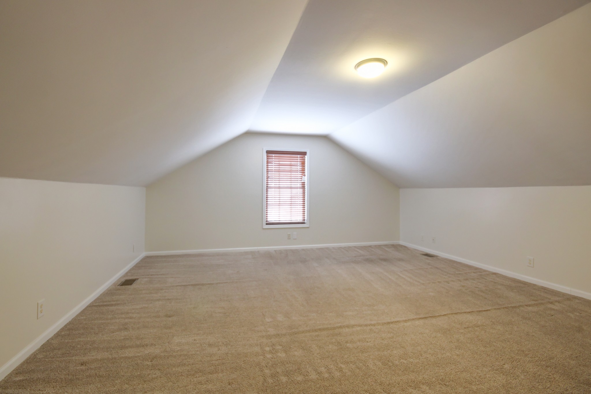 3363 Shetland Way Property Photo 37