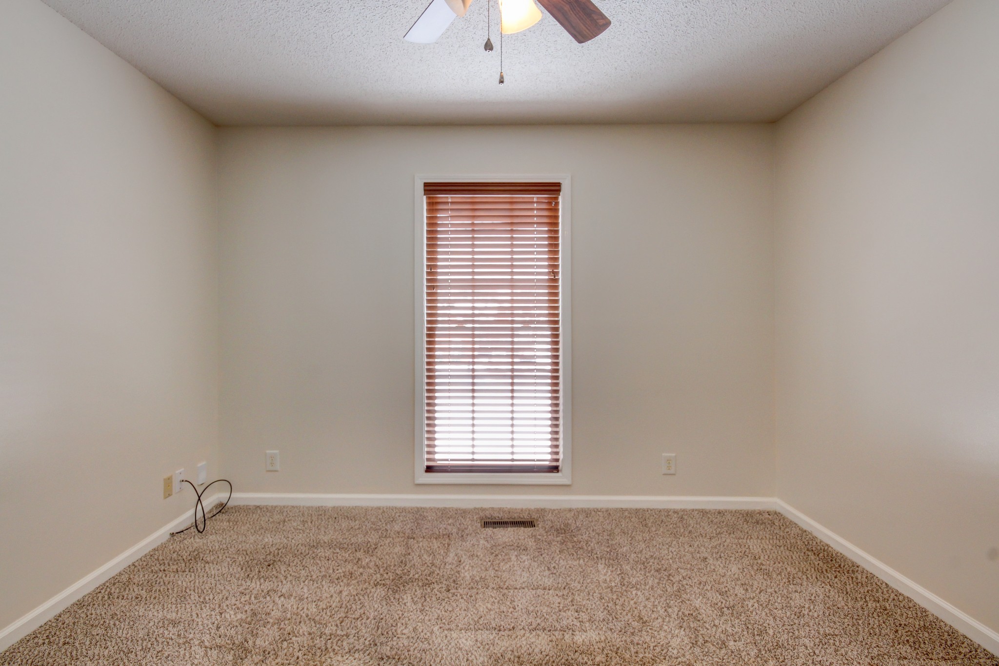 3363 Shetland Way Property Photo 39