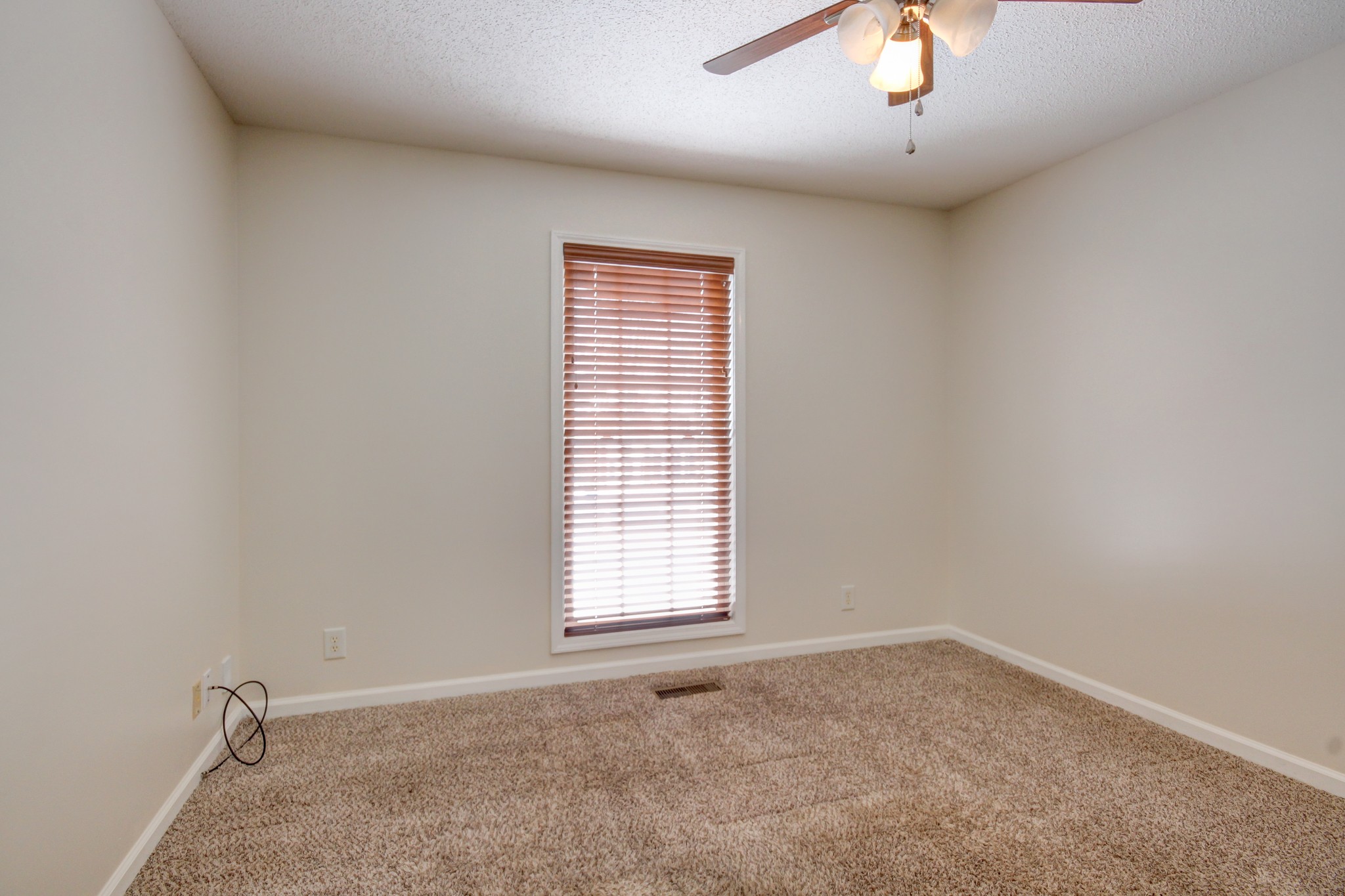 3363 Shetland Way Property Photo 41