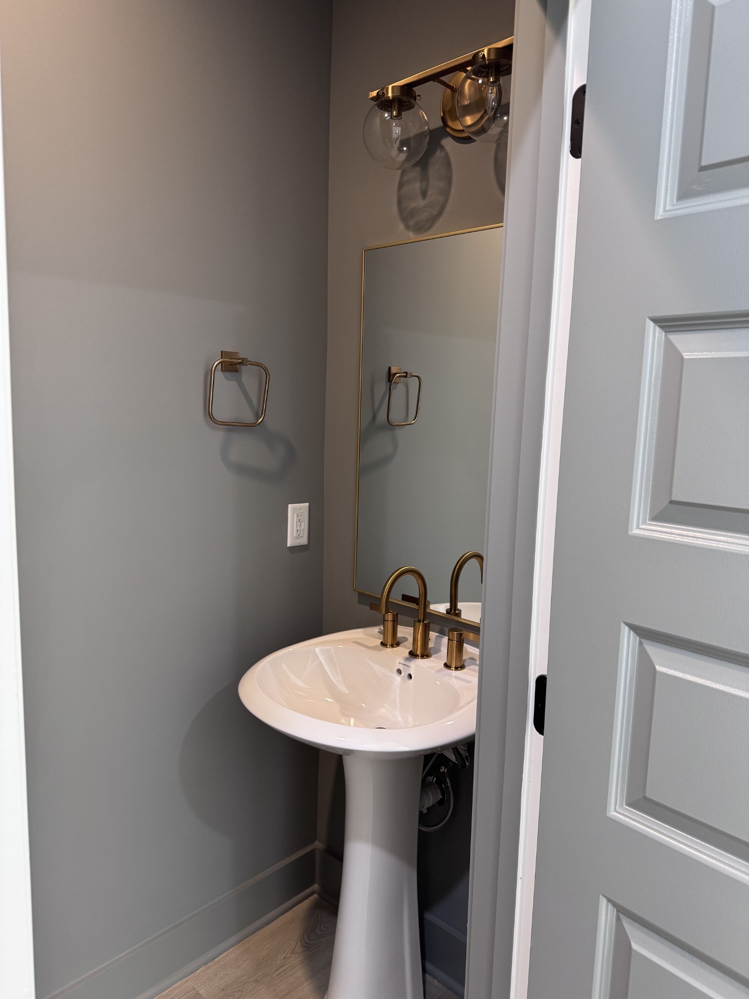 3049 Inman Dr Property Photo 5