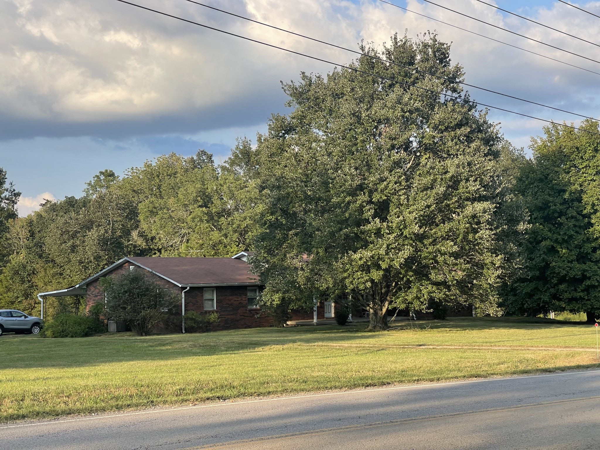 4534 Long Ln Property Photo 5