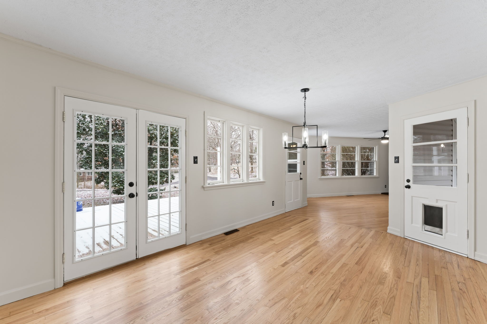 101 West Park Circle Property Photo 18