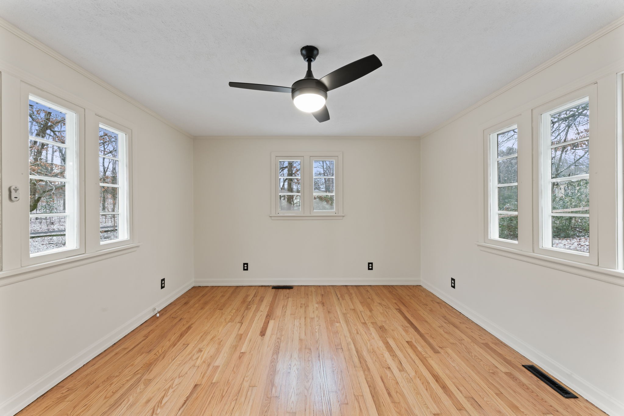 101 West Park Circle Property Photo 28