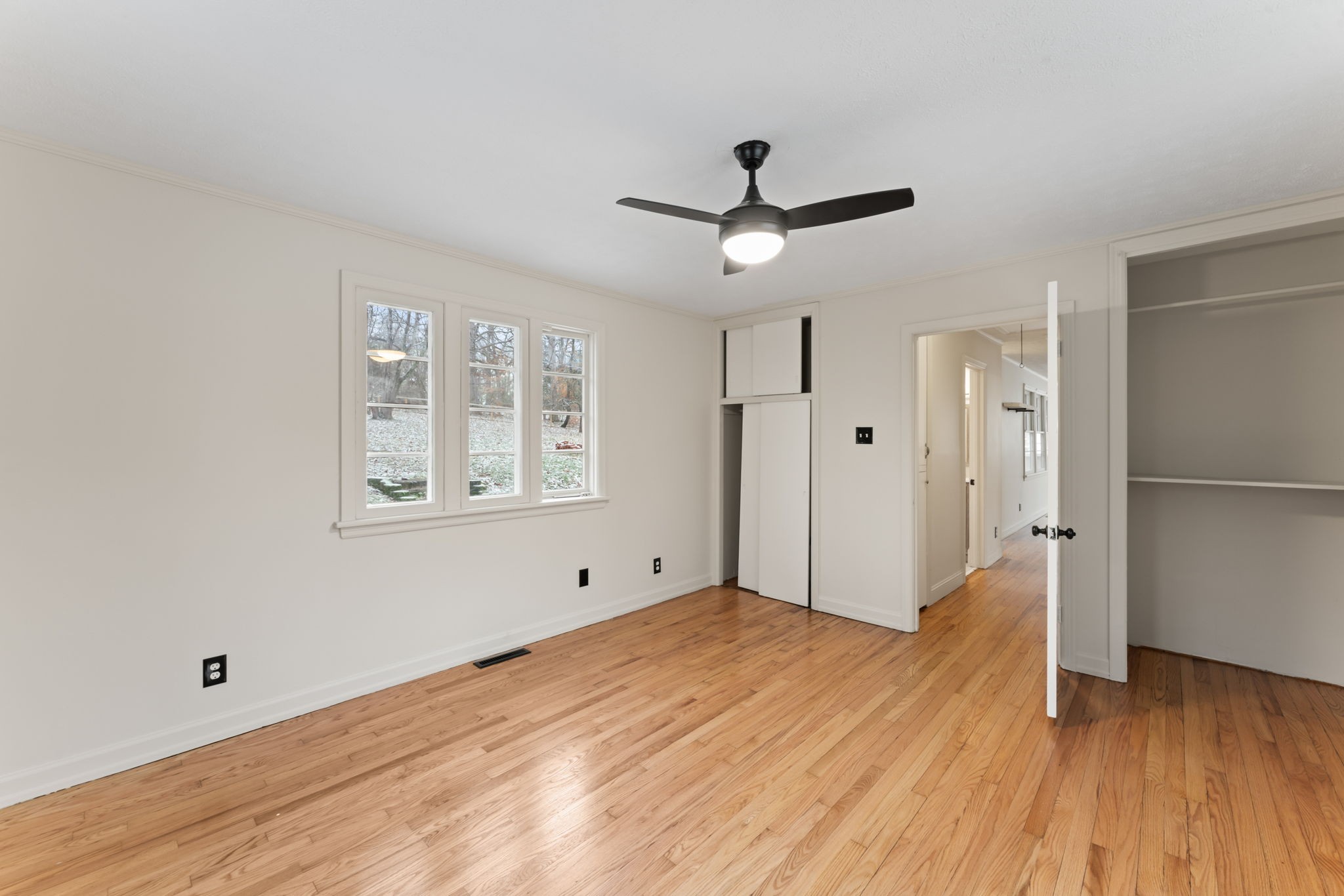 101 West Park Circle Property Photo 29